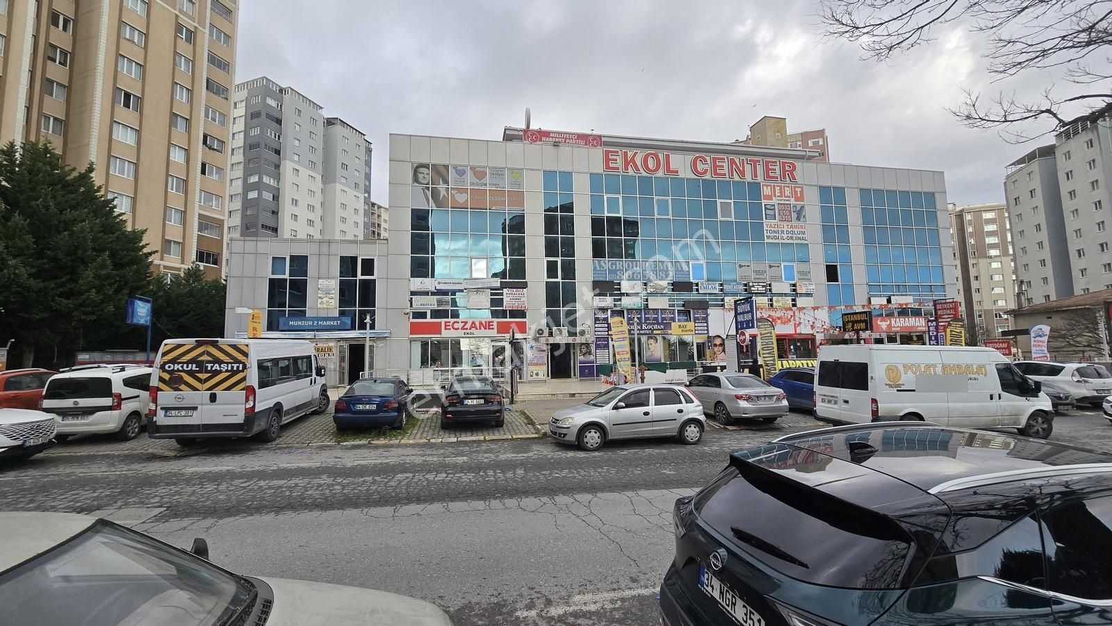 Ekol Center İş Merkezinde Köşe Konum Kiralık Dükkan - Görsel 14