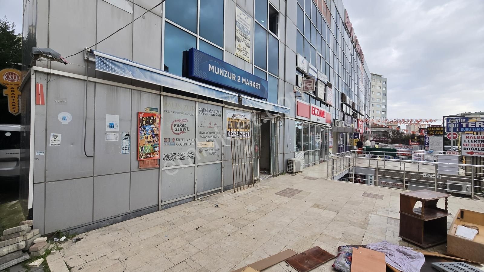 Ekol Center İş Merkezinde Köşe Konum Kiralık Dükkan - Görsel 4