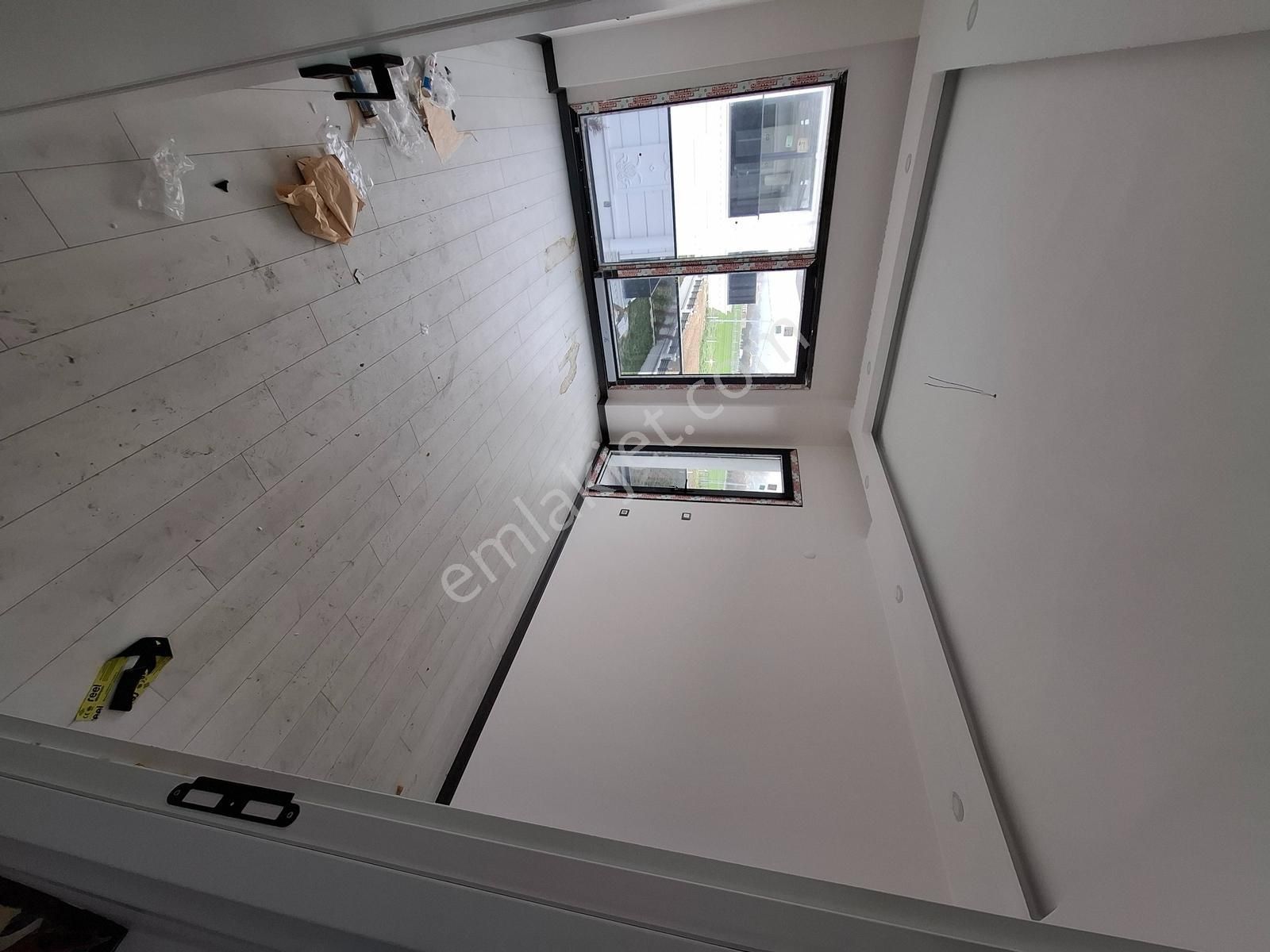 Altın Emlaktan Selimpaşada Site İçersinde Villa - Görsel 13