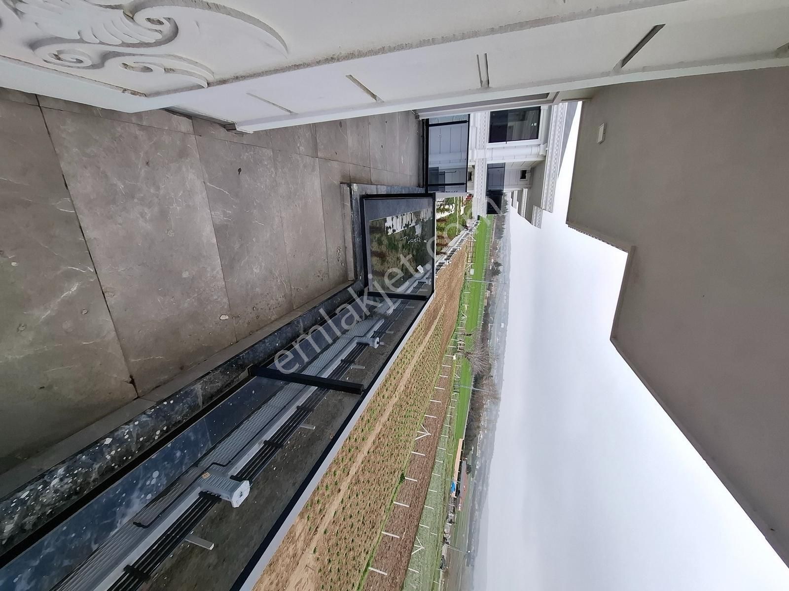 Altın Emlaktan Selimpaşada Site İçersinde Villa - Görsel 2