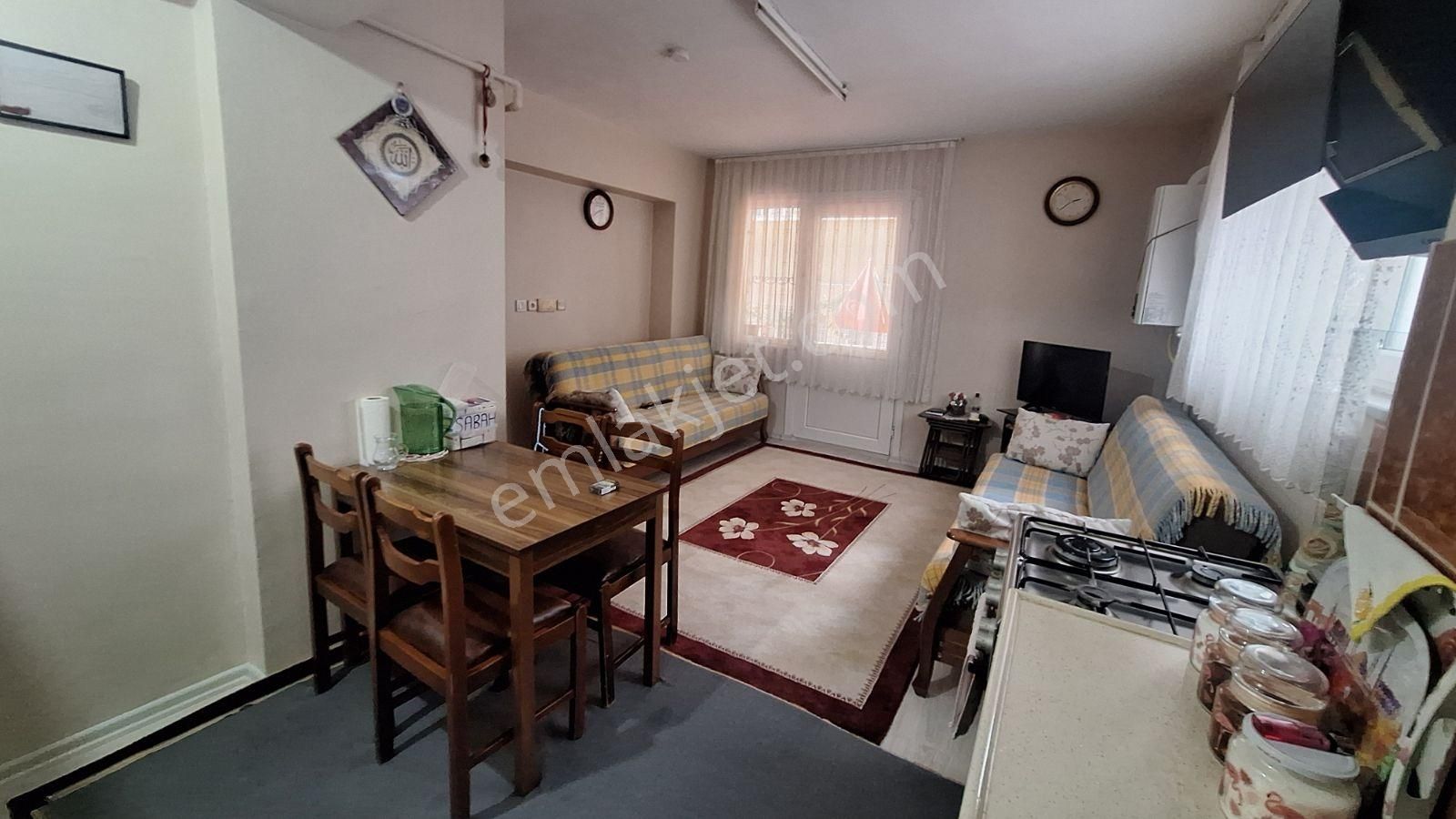 Güngörende Metro & Tramvaya Yakın 2+1 Bahçe Girişli Daire - Görsel 18