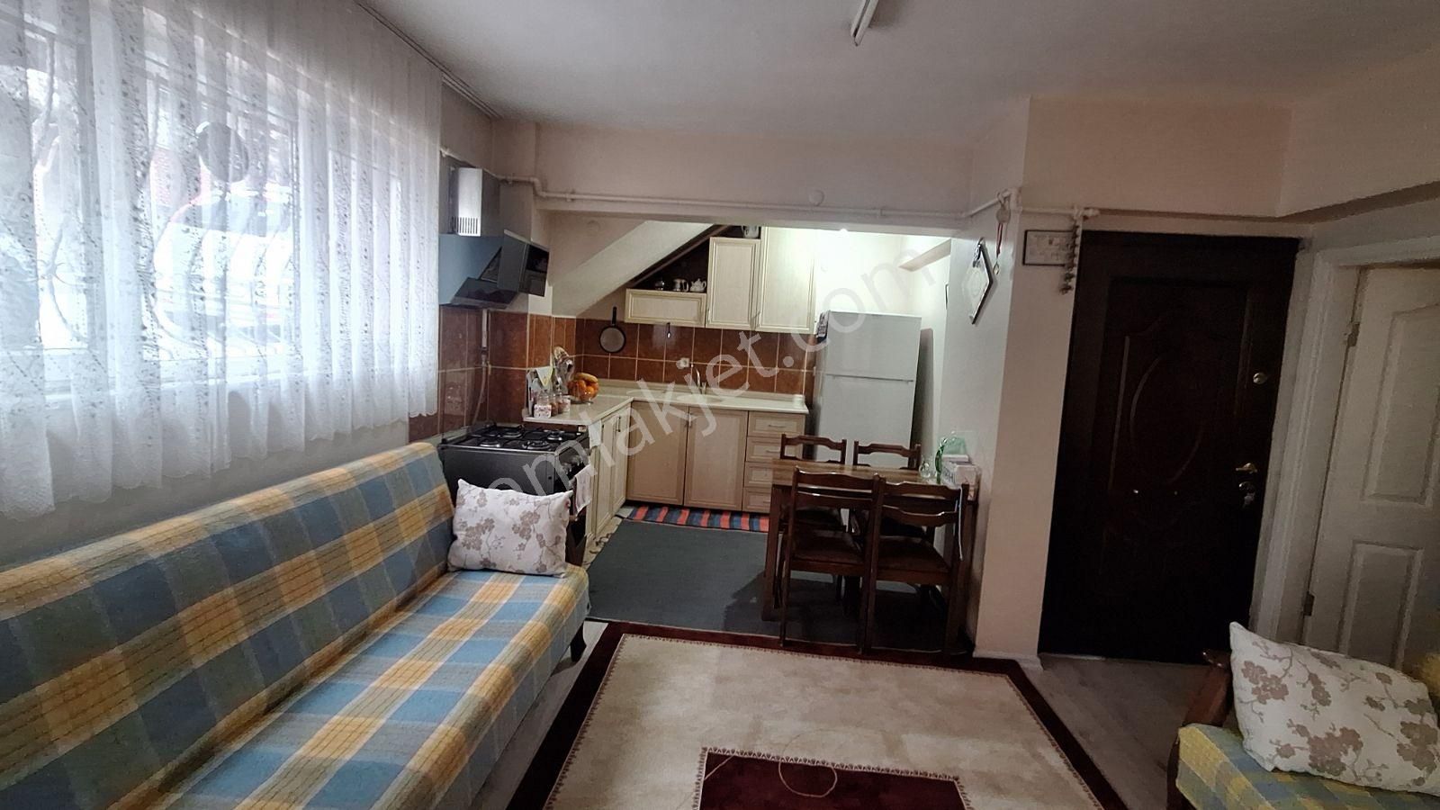 Güngörende Metro & Tramvaya Yakın 2+1 Bahçe Girişli Daire - Görsel 14