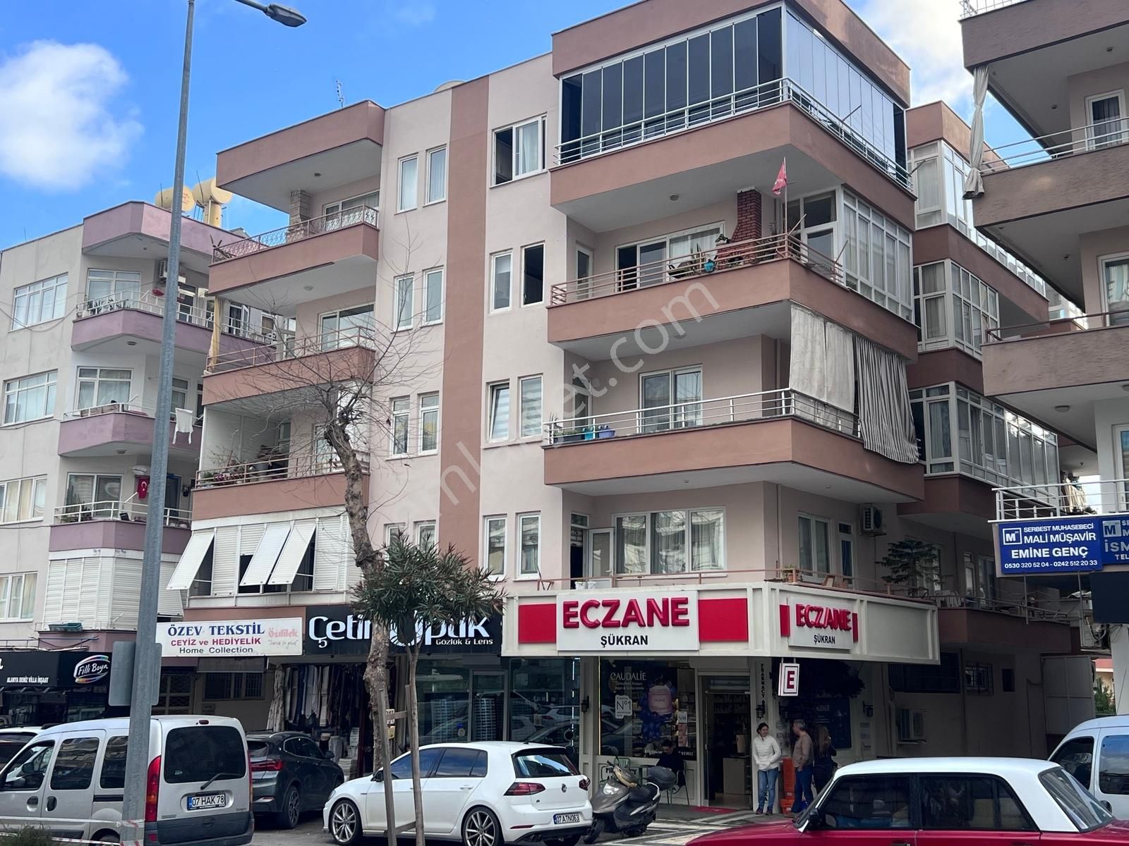 Alanya Saray Mah.şifa Tıp Merkezi Karşısı 2+1 Satılık Daire