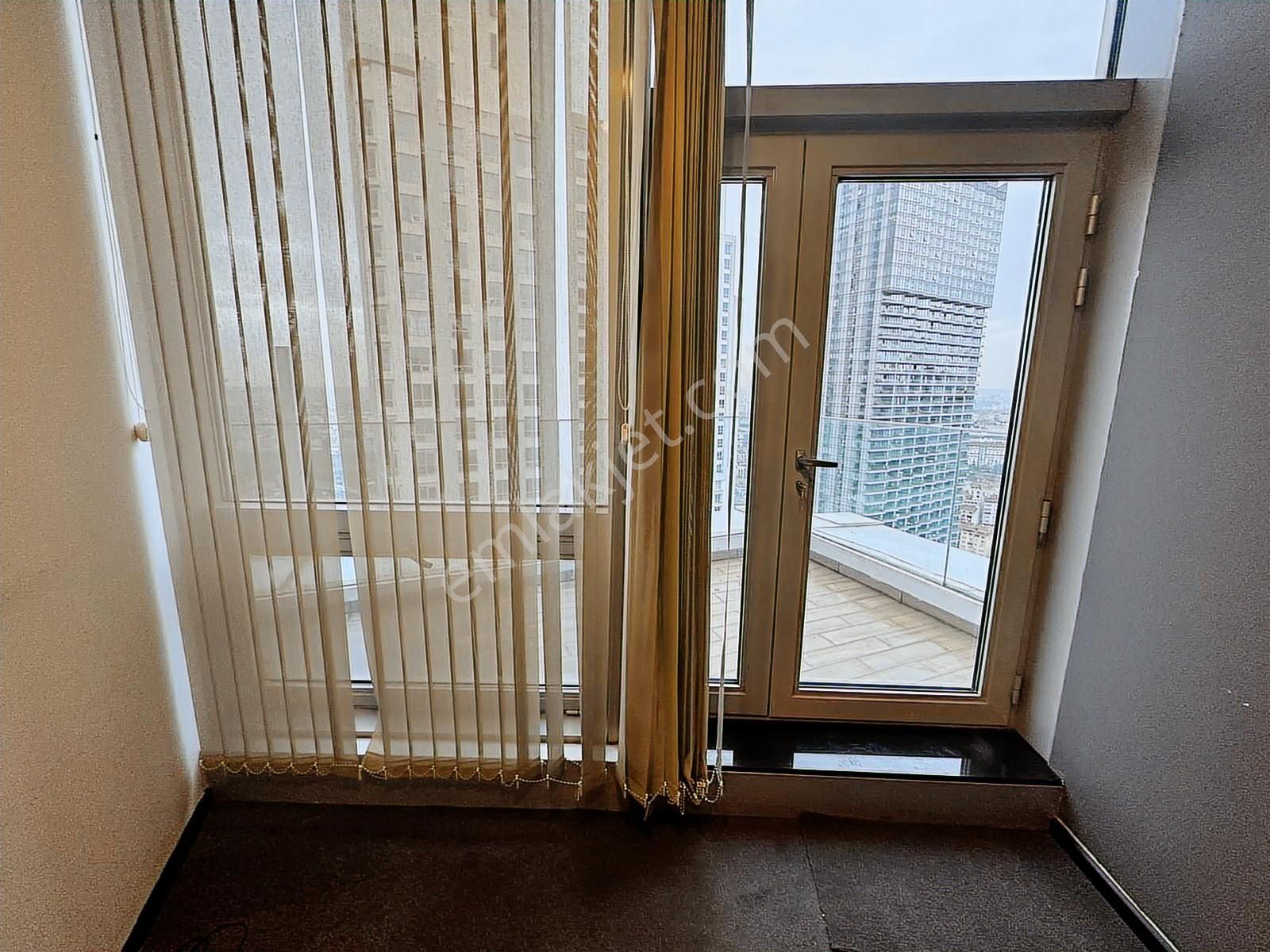 Remax'tan Bomonti Business Teraslı Tek Ofisi Kiralık 450 M2 - Görsel 14