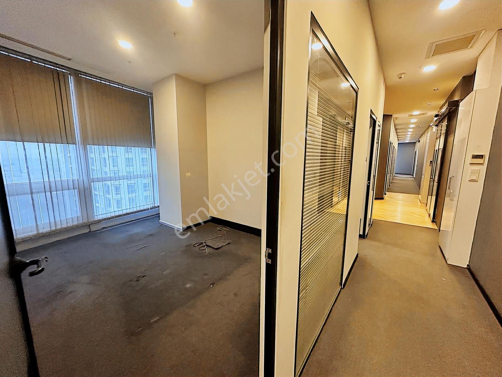 Remax'tan Bomonti Business Teraslı Tek Ofisi Kiralık 450 M2 - Görsel 16