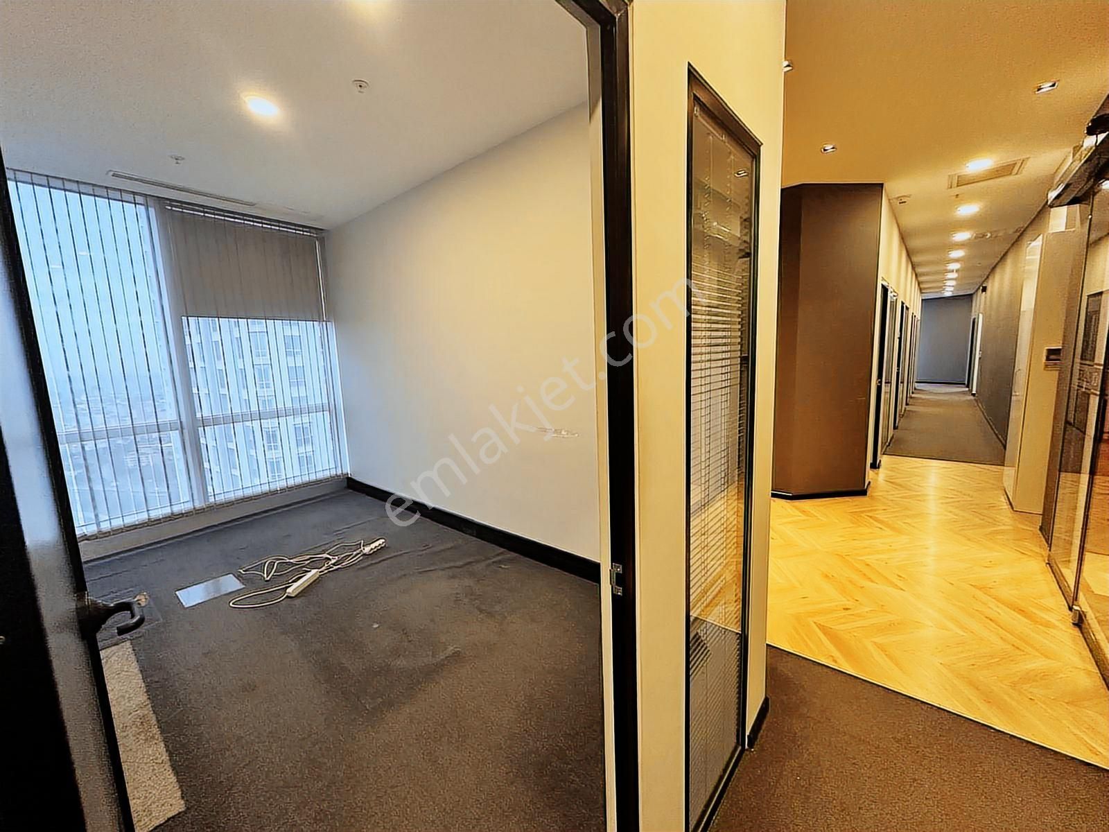 Remax'tan Bomonti Business Teraslı Tek Ofisi Kiralık 450 M2 - Görsel 27