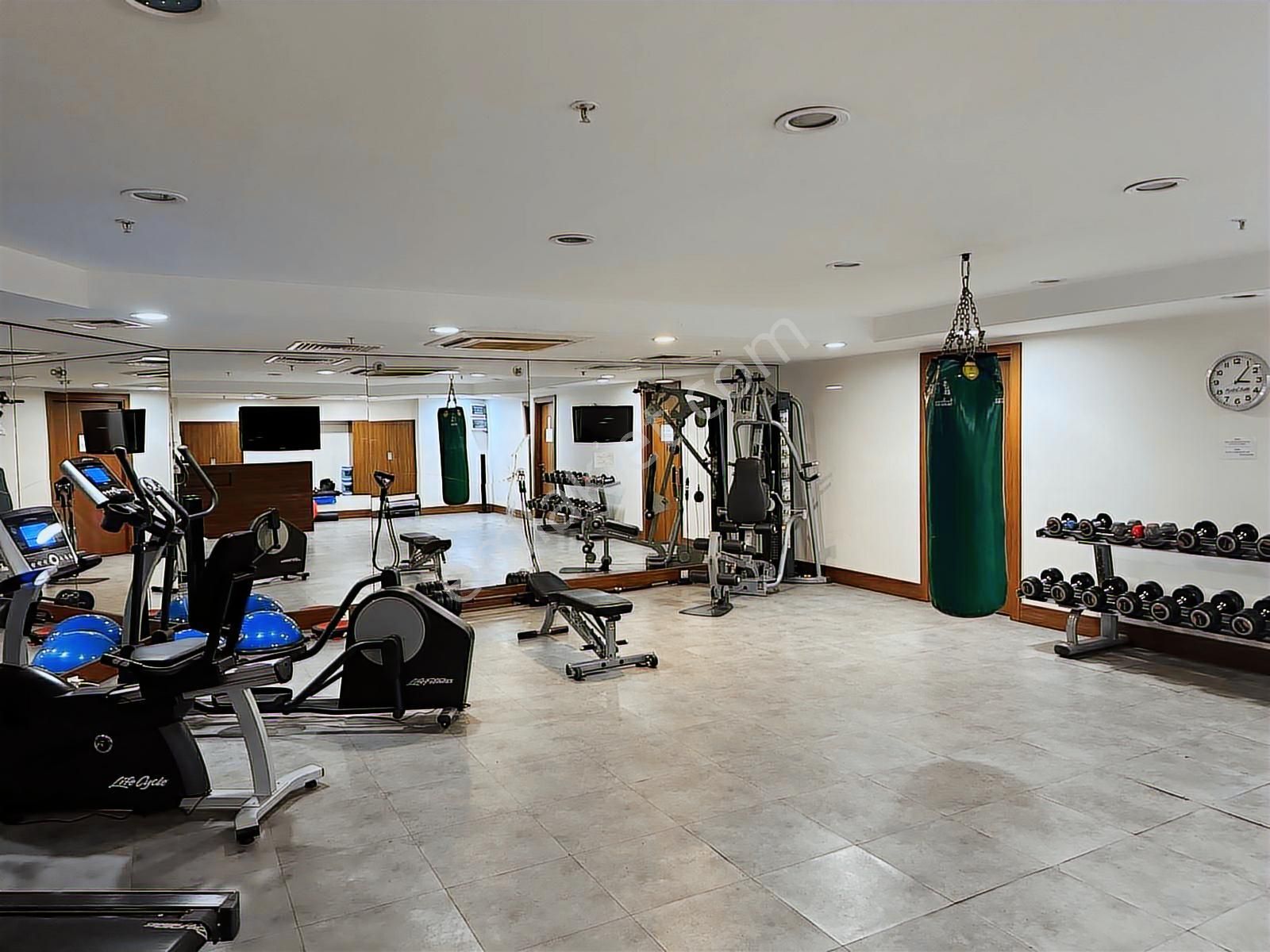 Remax'tan Bomonti Business Teraslı Tek Ofisi Kiralık 450 M2 - Görsel 24