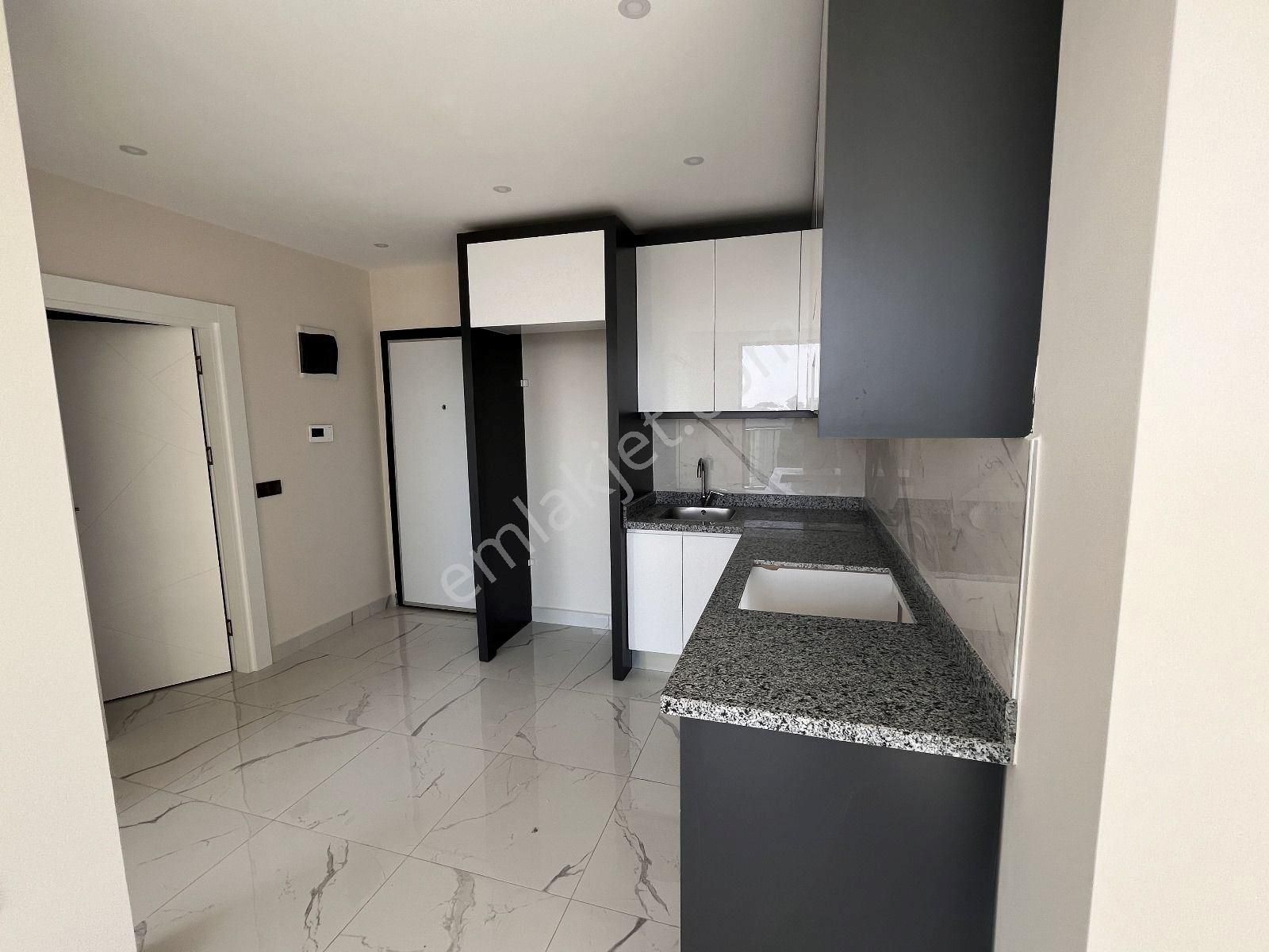 Alanya Avsallar'da 1+1 Muhteşem Kompleks Denize 650m Satılık Lüx Daire - Görsel 10