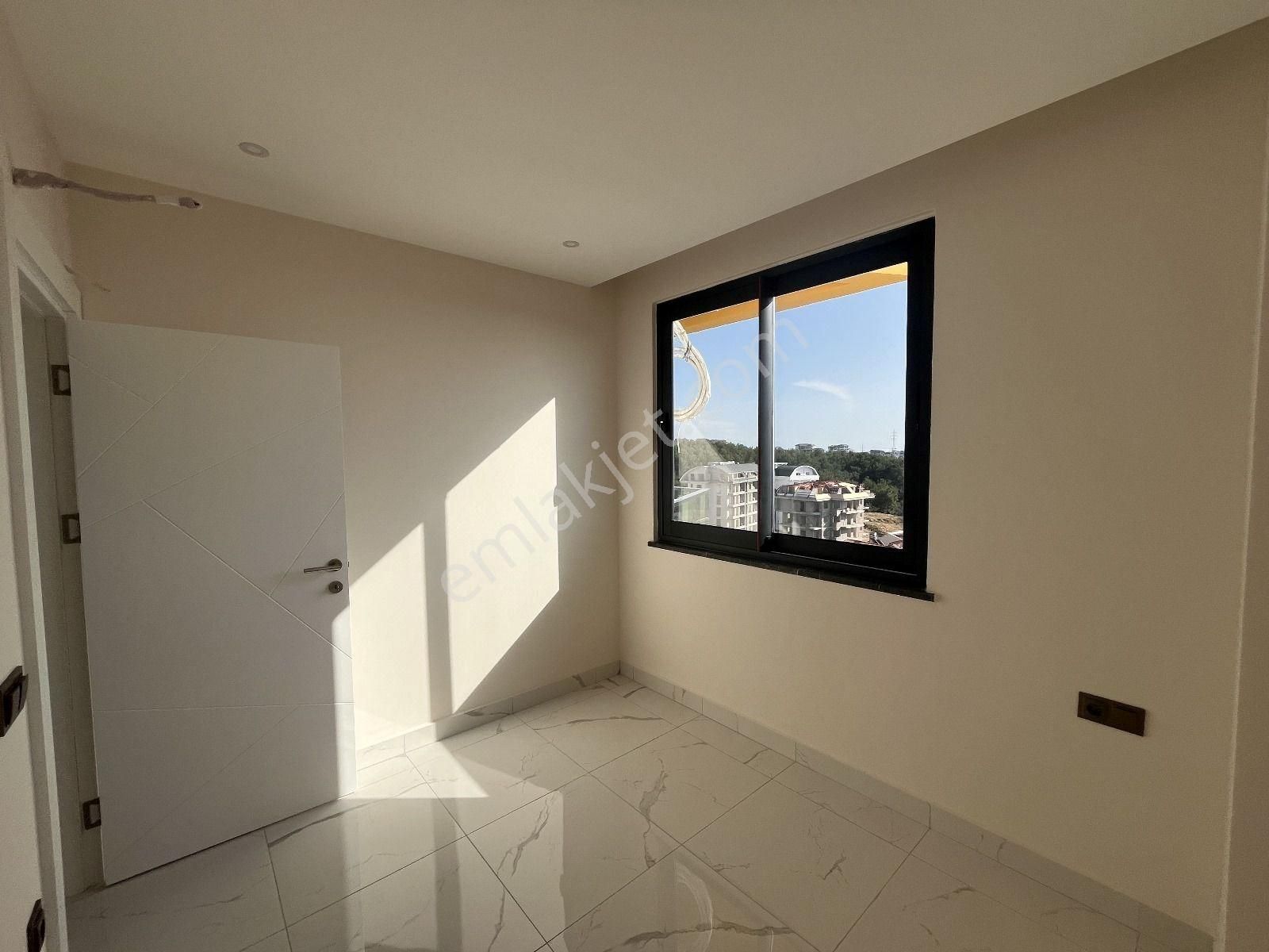 Alanya Avsallar'da 1+1 Muhteşem Kompleks Denize 650m Satılık Lüx Daire - Görsel 14