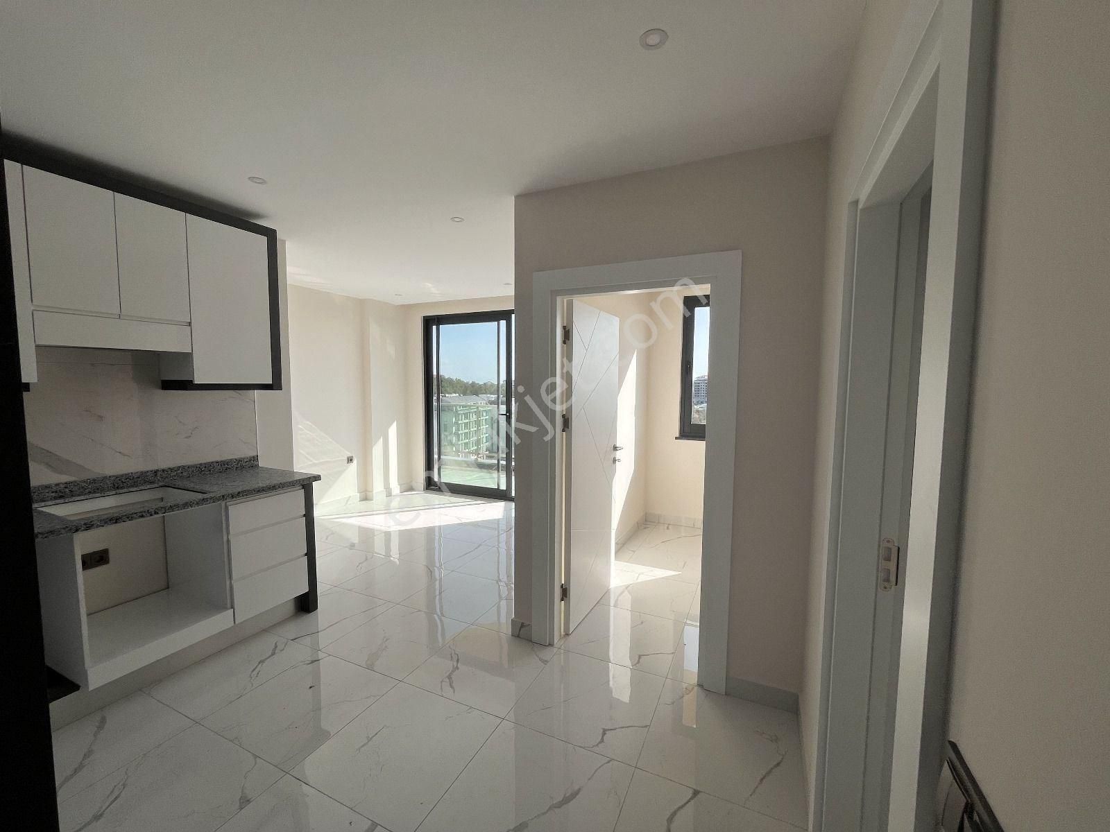 Alanya Avsallar'da 1+1 Muhteşem Kompleks Denize 650m Satılık Lüx Daire - Görsel 7