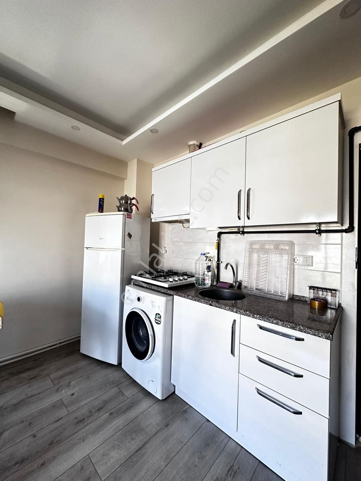 İsabeyli'de Eşyalı-doğalgazlı Kiralık 1+1 Daire - Görsel 3