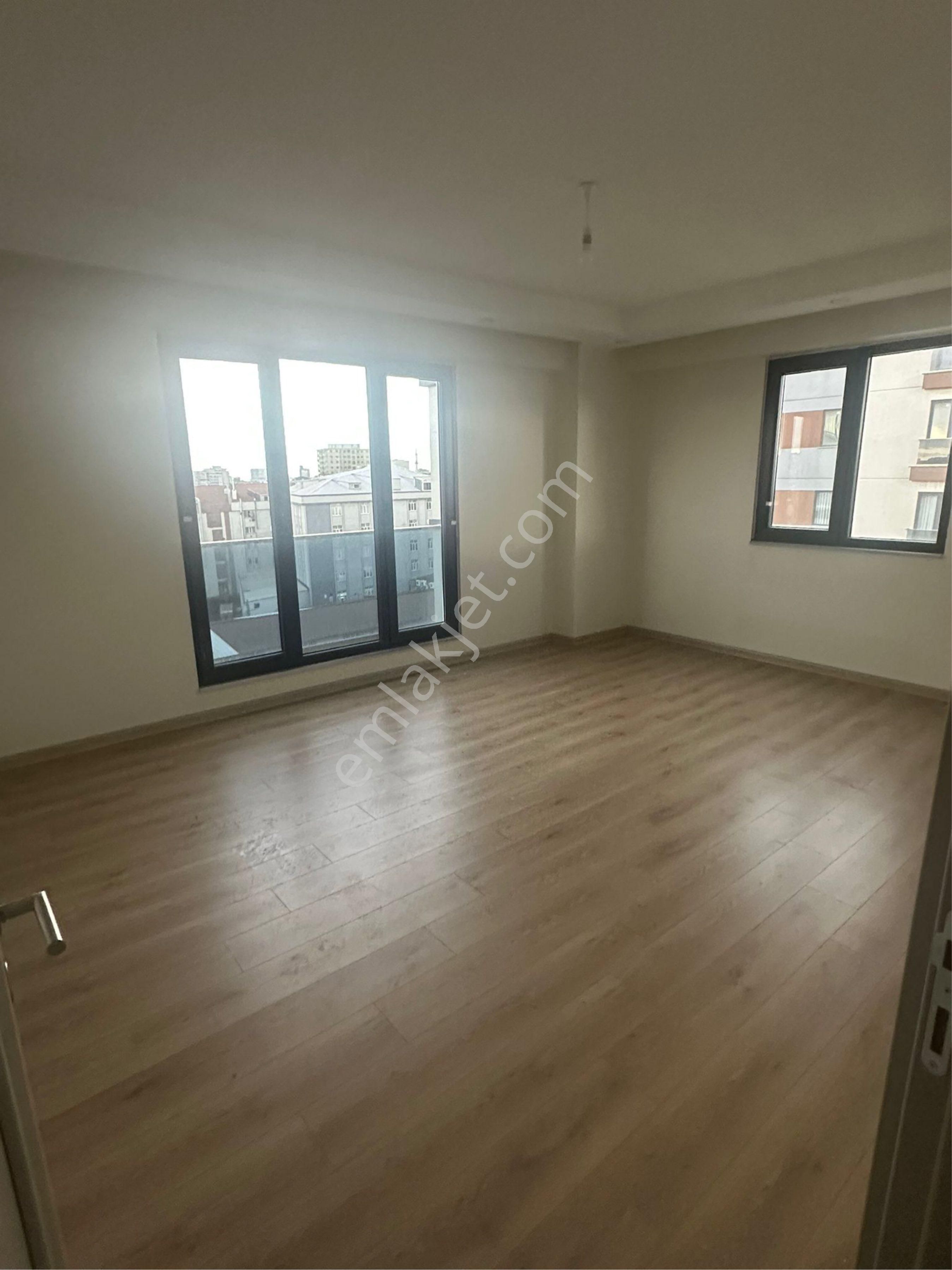 Baykal İnş.asgüntrio Site İcinde Kapalı Otoparklı Kiralık Daire