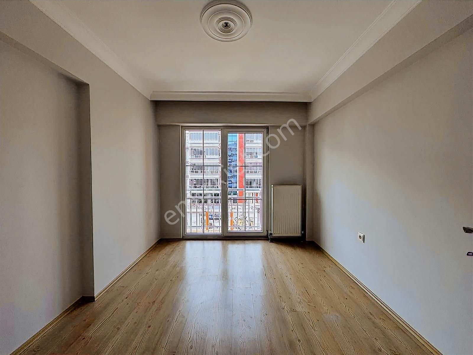 Hamitler Kapalı Pazar Yanında Site İçi 3+1 Arakat Cambalkonlu - Görsel 11