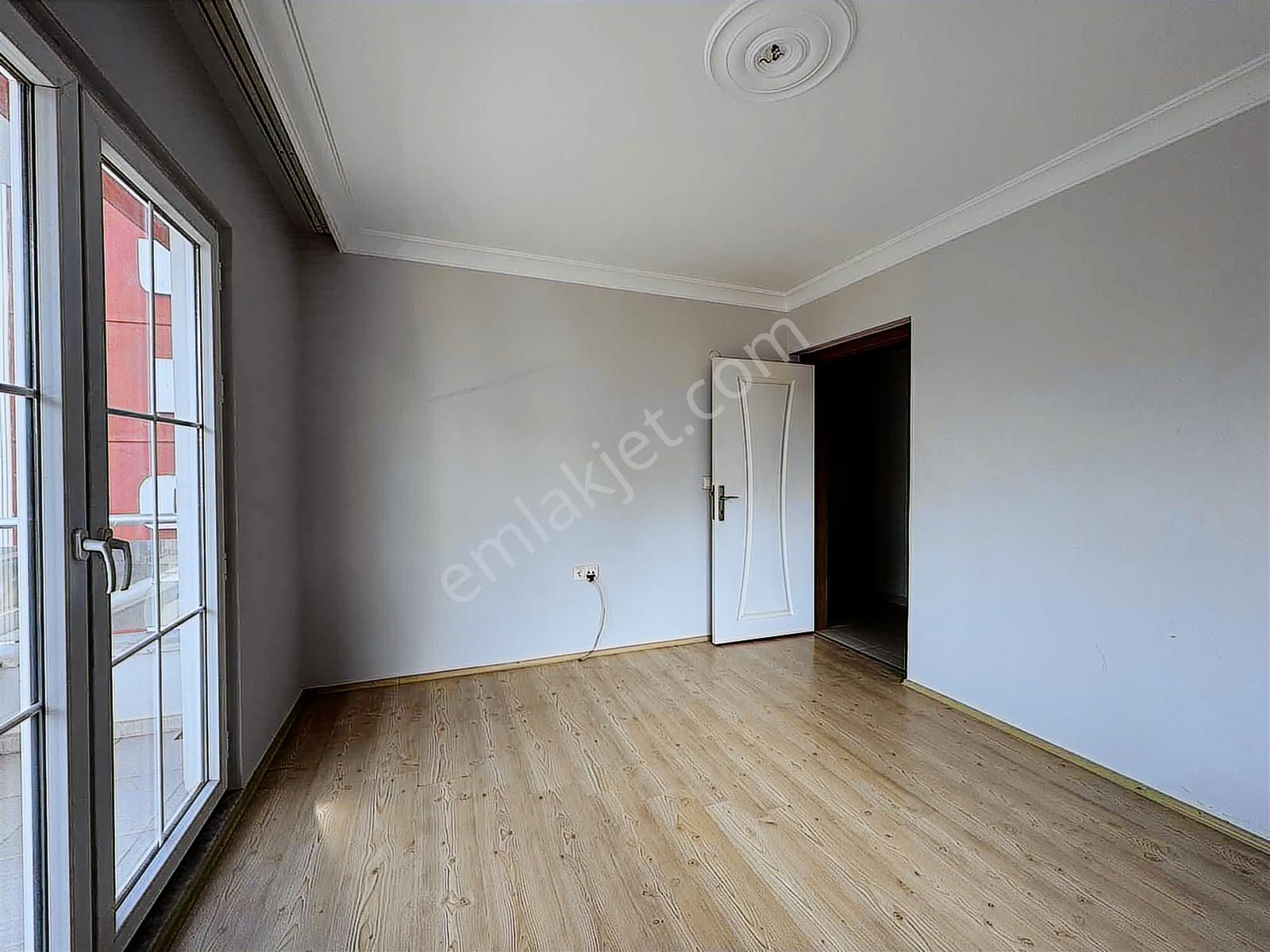 Hamitler Kapalı Pazar Yanında Site İçi 3+1 Arakat Cambalkonlu - Görsel 15