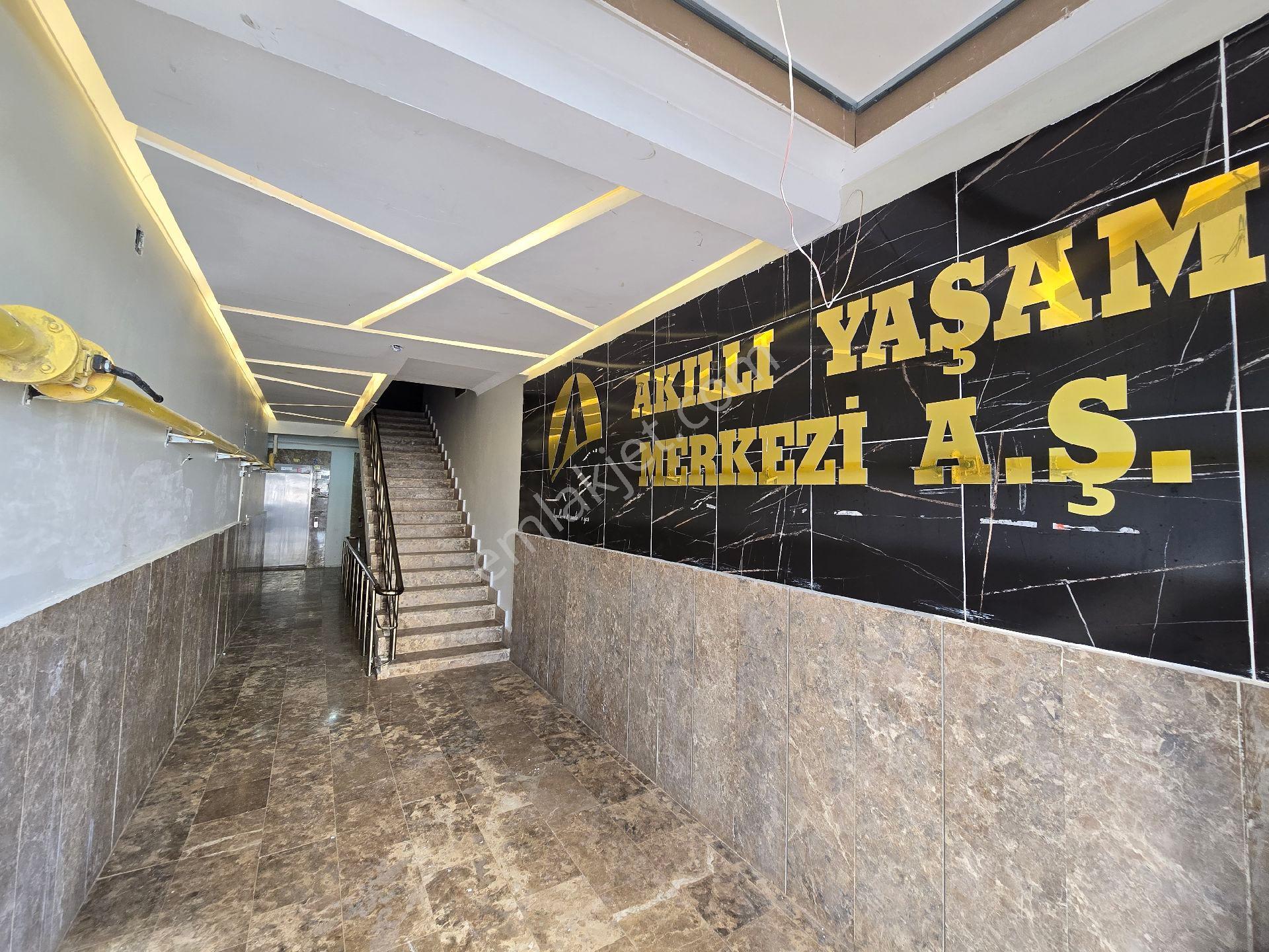 Akıllı Yasam Merkezinde Satılık Ultra Lüks 4+1 Fırsat Daire - Görsel 19