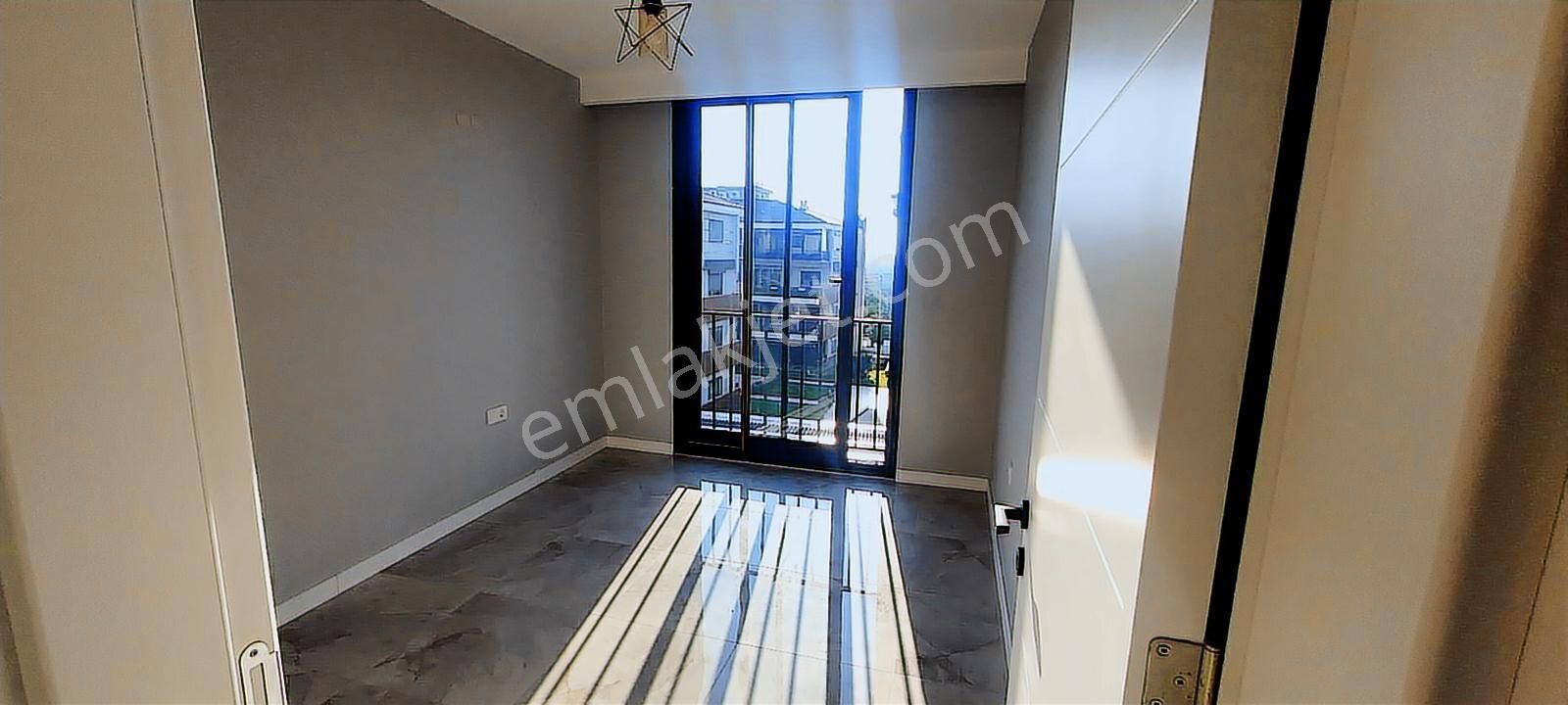 Seferihisar Camikebirde Kapalı Mutfaklı Kiralık 1+1 Daire - Görsel 26