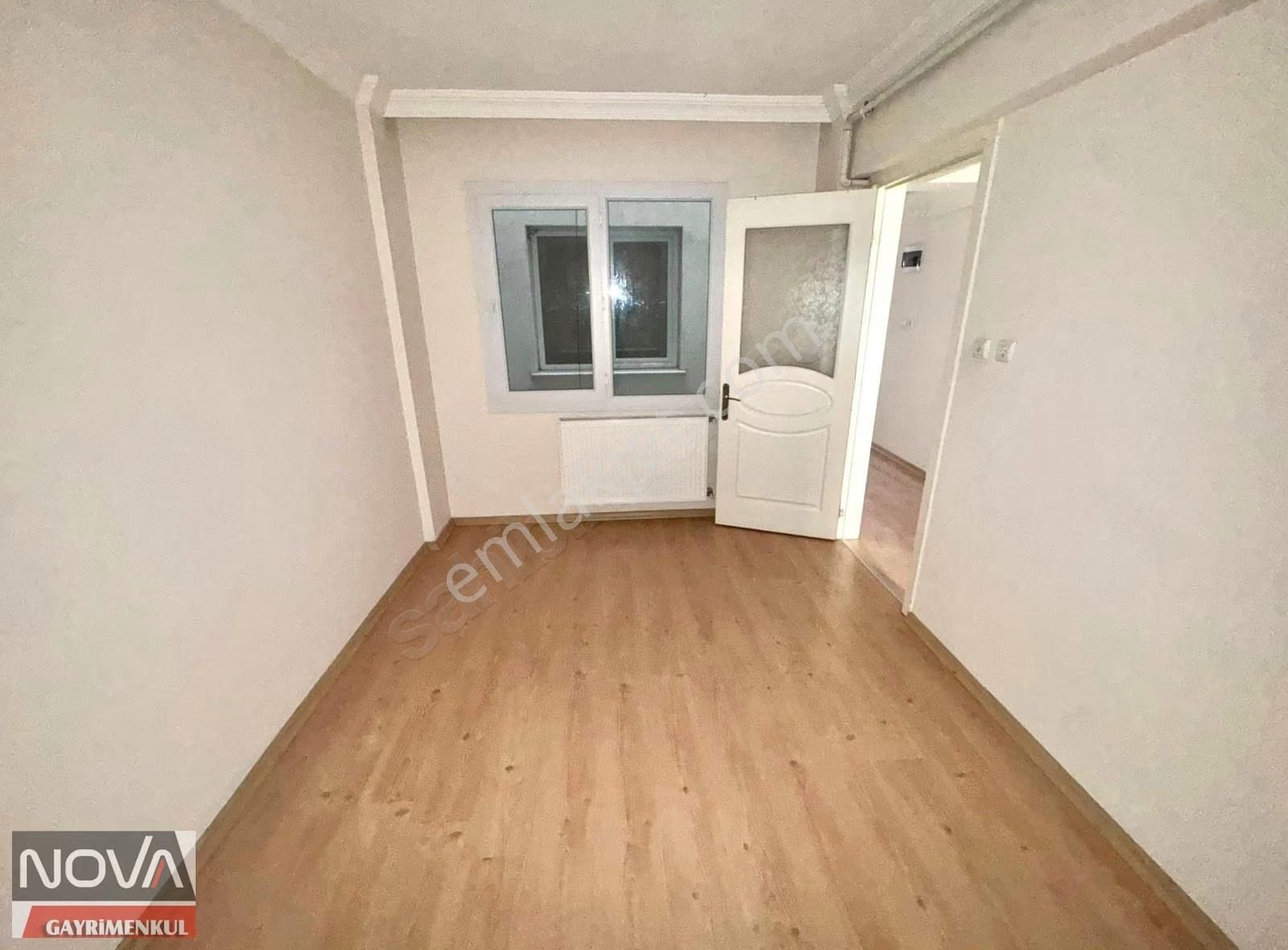 Muradiye'de 23.nisan Parkına Bakan Satılık 3+1 135m Arakat Daire - Görsel 11