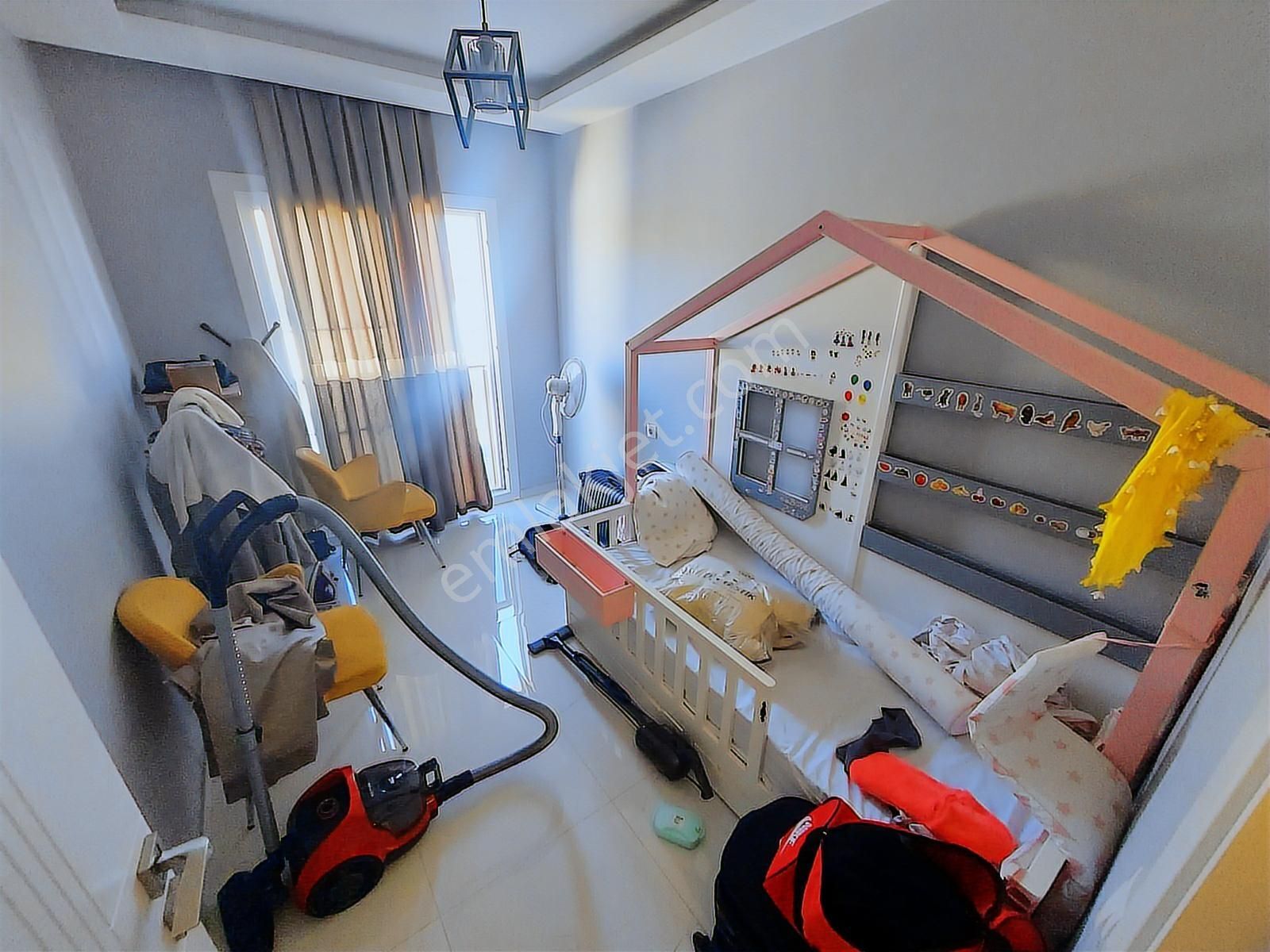 Çeşme Merkezde Satılık 3+1 Daire !!! - Görsel 12