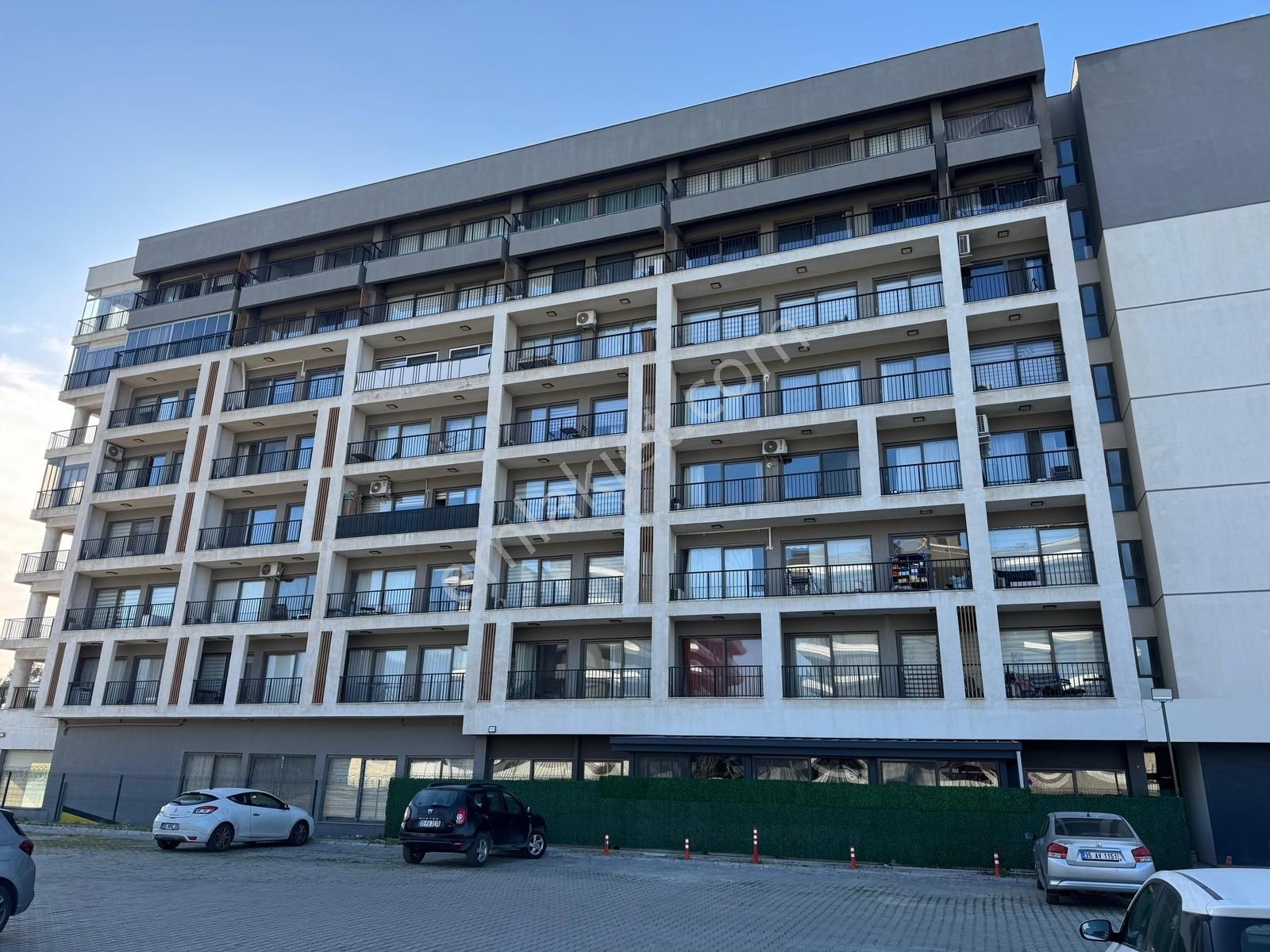 Forum Bornova Ve Ege Üniversite Yakını Eşyalı 1+1 Daire !!! - Görsel 2