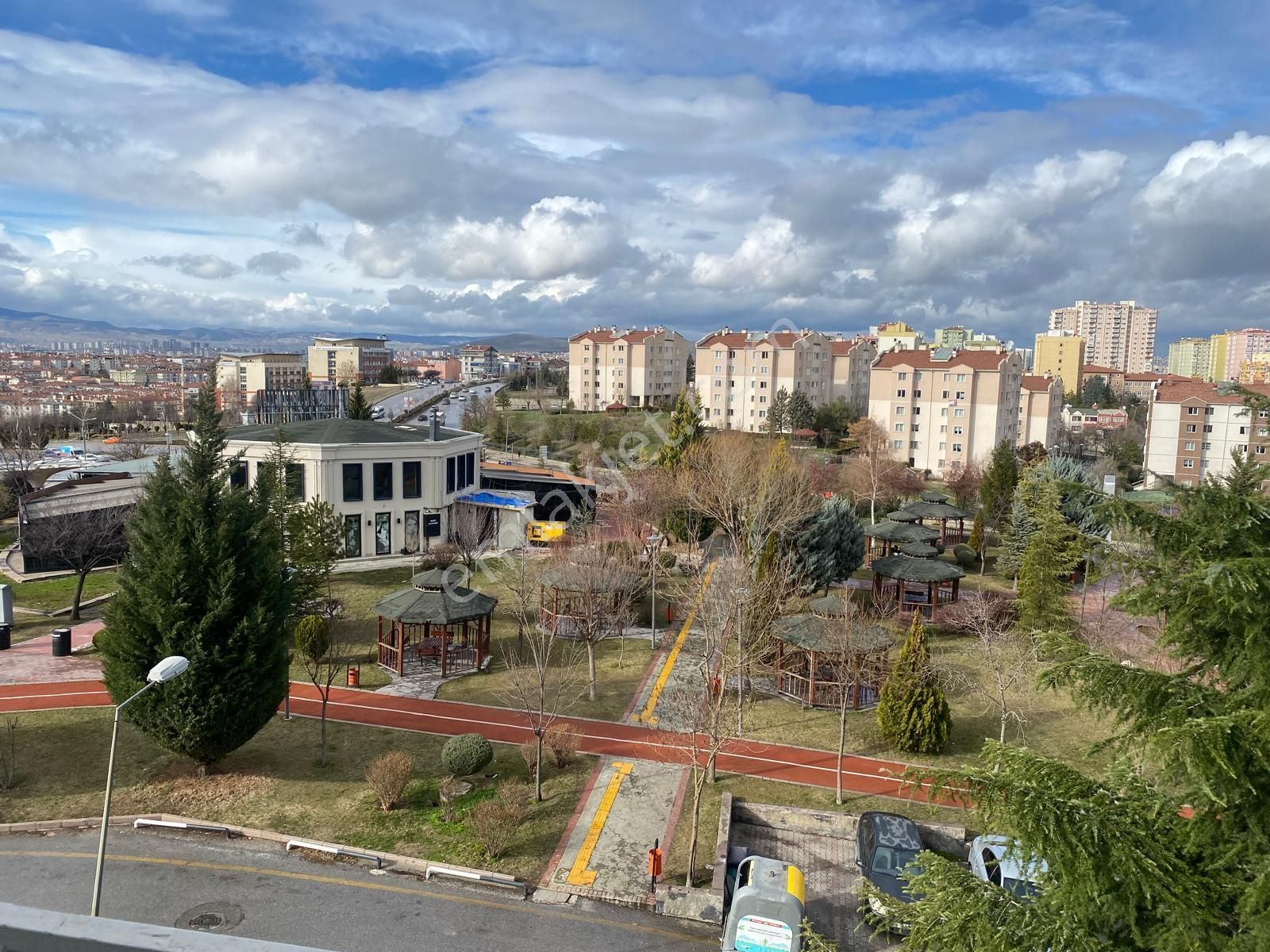 Ulaş Emlak Elvankent Batı Adalet Srayı Bitişiği Site İçerisinde - Görsel 17