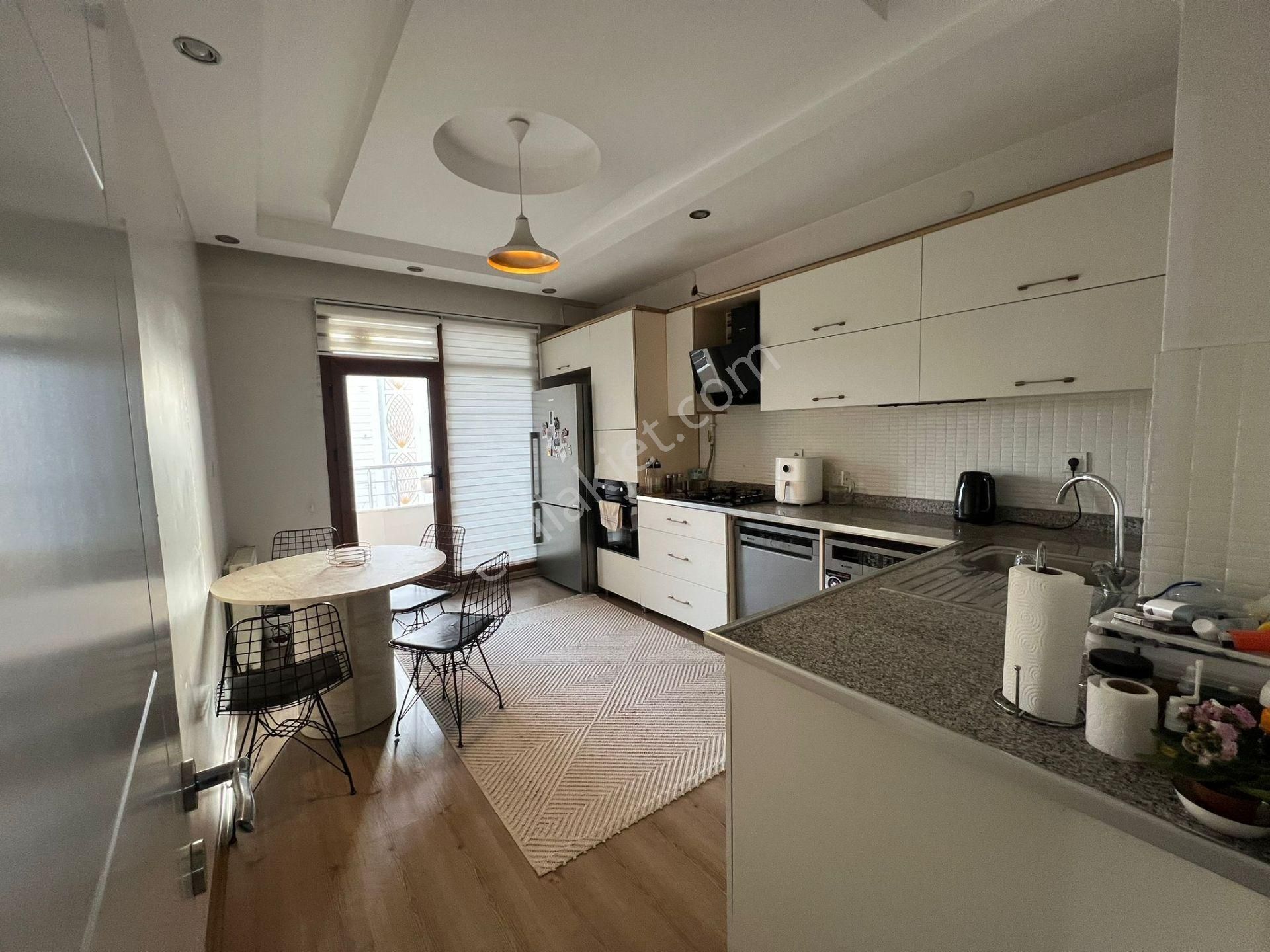 Makro Life Gayrimenkul'den Satılık Radisson Arkası 4+1 Ultra Lux Daire