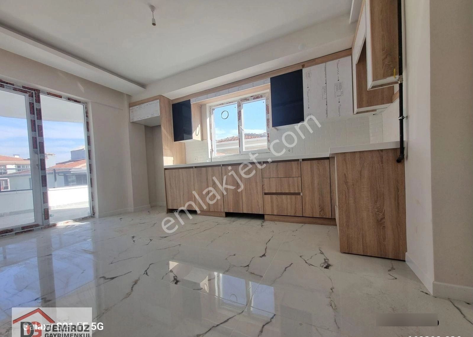 29 Ekim Mahallesinde Katta Ferah 3+1 Geniş Yapılı Dairemiz !! - Görsel 13