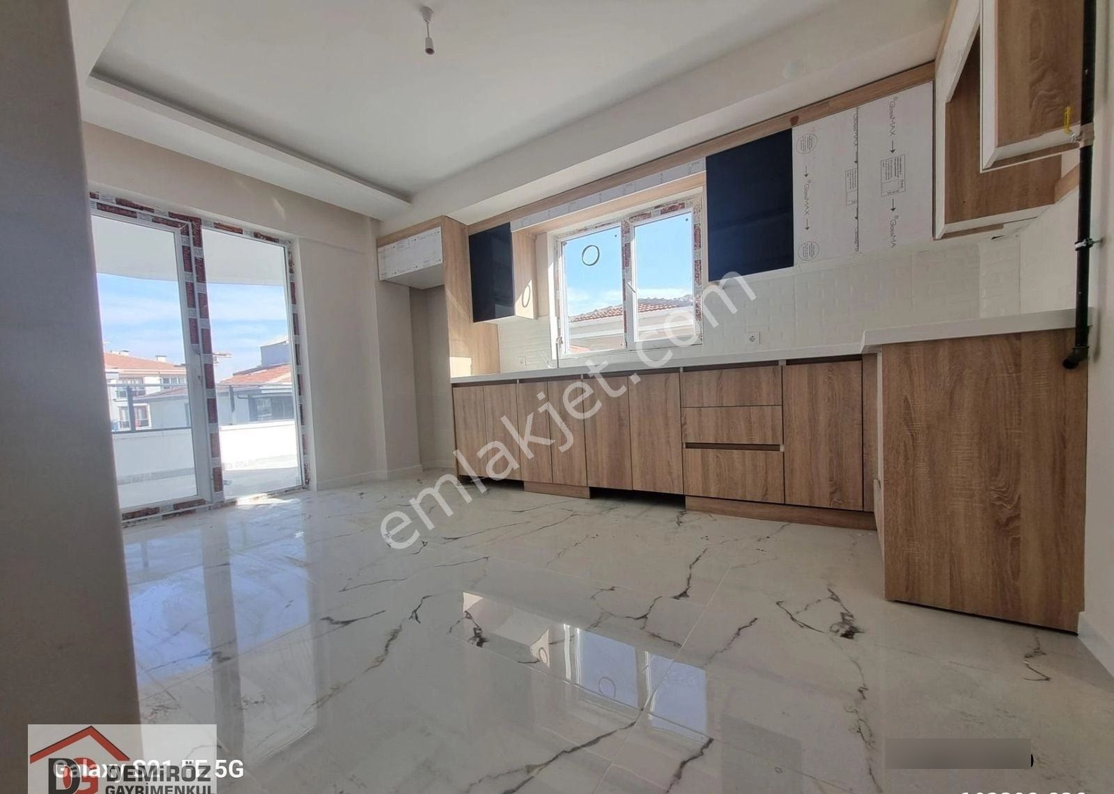 29 Ekim Mahallesinde Katta Ferah 3+1 Geniş Yapılı Dairemiz !! - Görsel 12