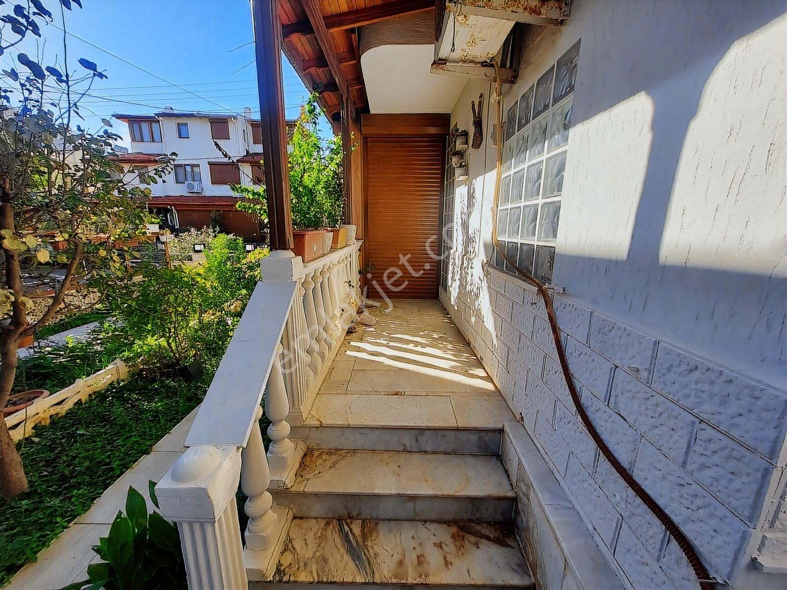 Doğanbeyde Meltem Tur Sit. Deniz Tarafında Satılık 3+1 Villa !!! - Görsel 7