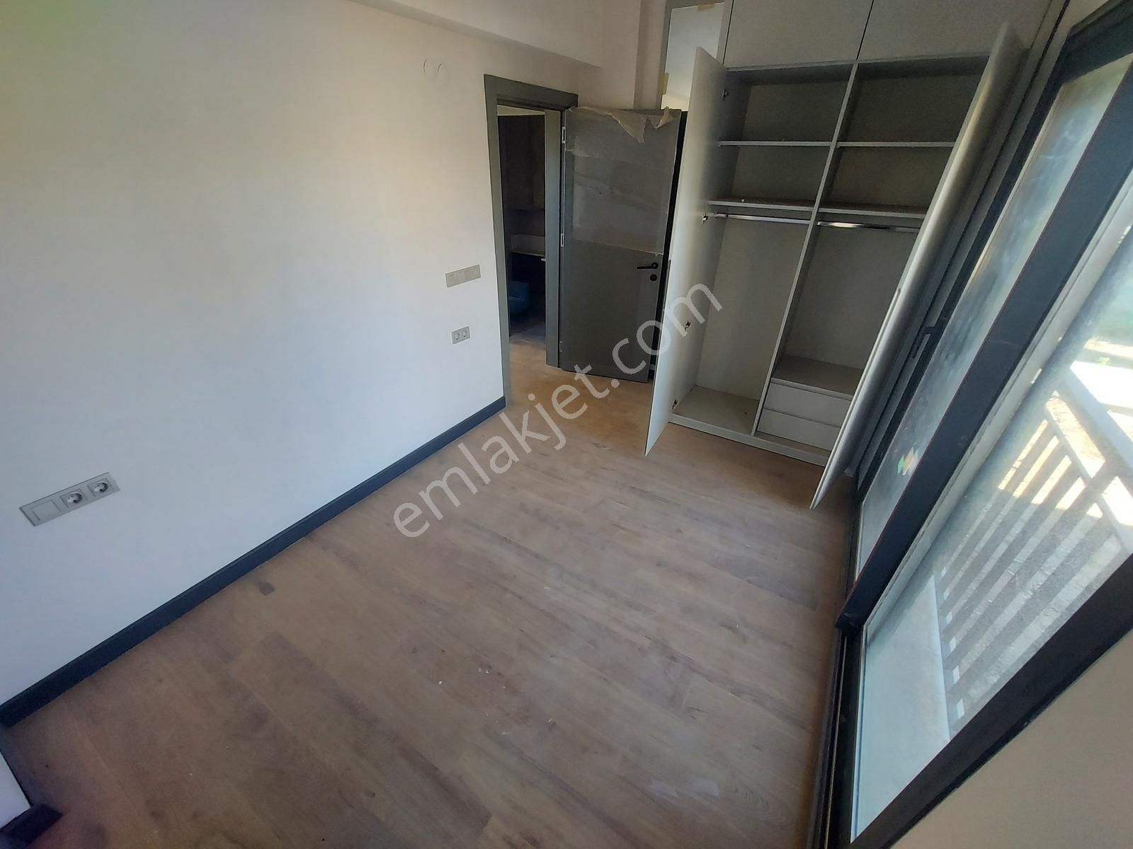 Seferihisar Doğanbeyde Satılık Deniz Manzaralı 3+1 Villa !!! - Görsel 15