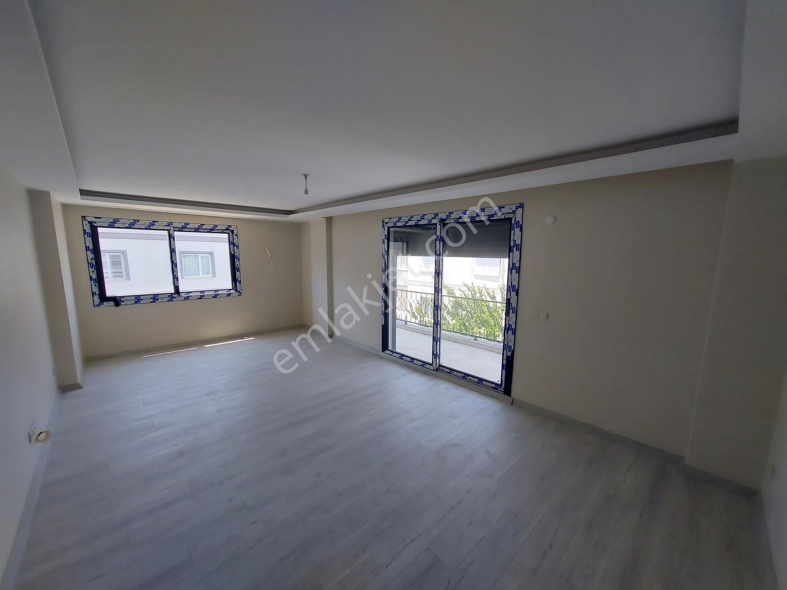 Seferihisar Camikebirde Satılık Ebeveyn Banyolu 2+1 Daire !!! - Görsel 5