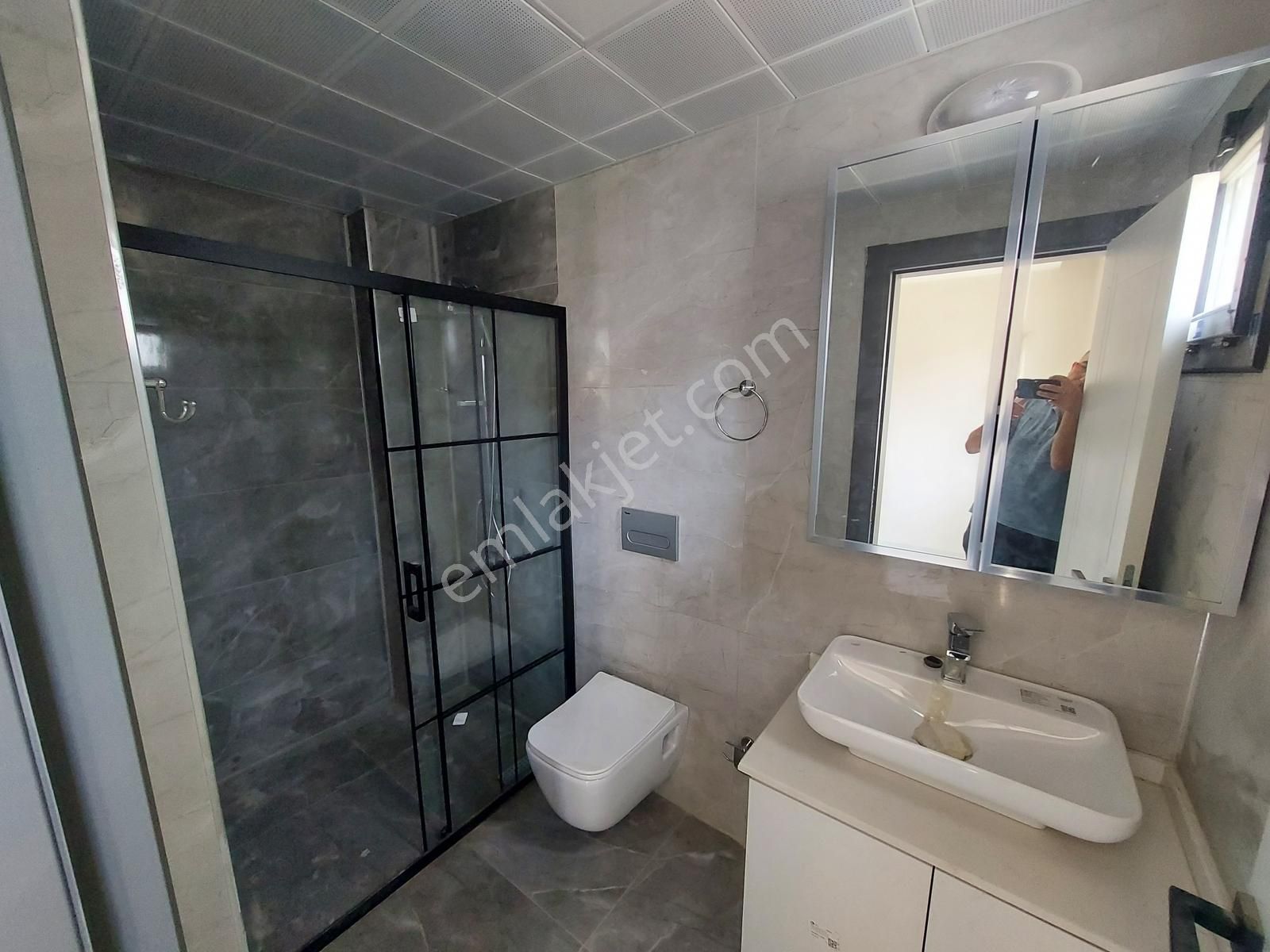 Seferihisar Camikebirde Satılık Ebeveyn Banyolu 2+1 Daire !!! - Görsel 16