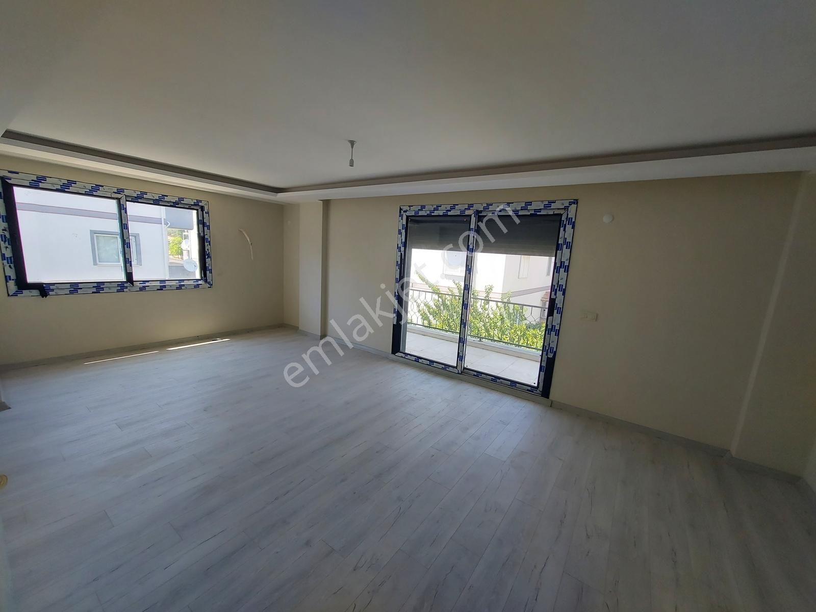 Seferihisar Camikebirde Satılık Ebeveyn Banyolu 2+1 Daire !!! - Görsel 17