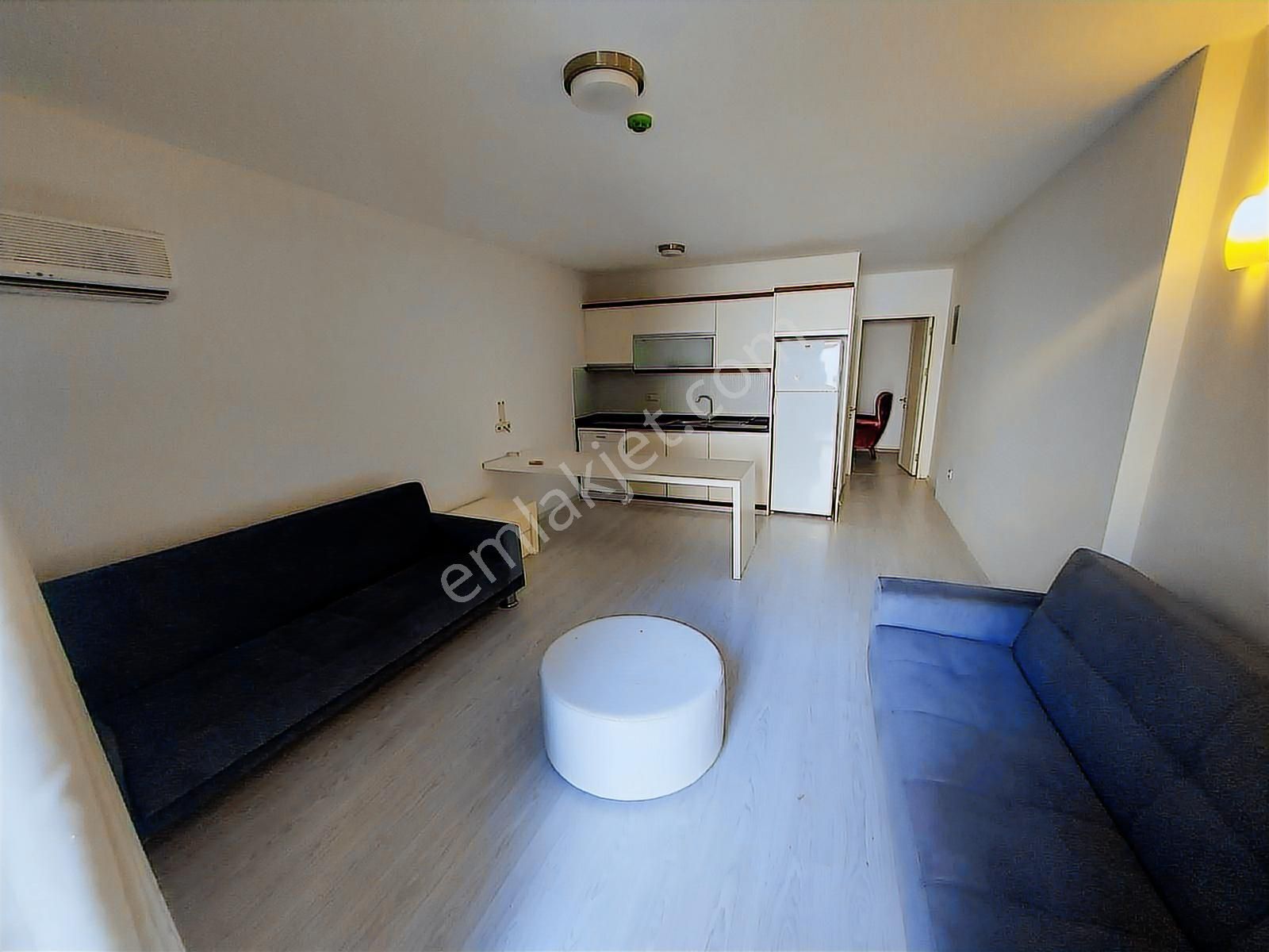 Çeşme Merkezde Site İçi Satılık 1+1 Daire