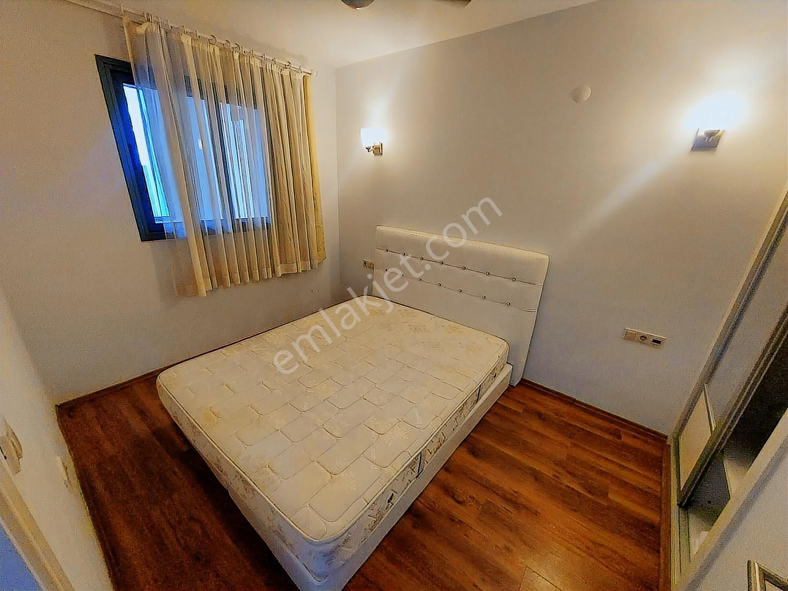 Çeşme Merkezde Site İçi Deniz Manzaralı Satılık 1+1 Daire - Görsel 3