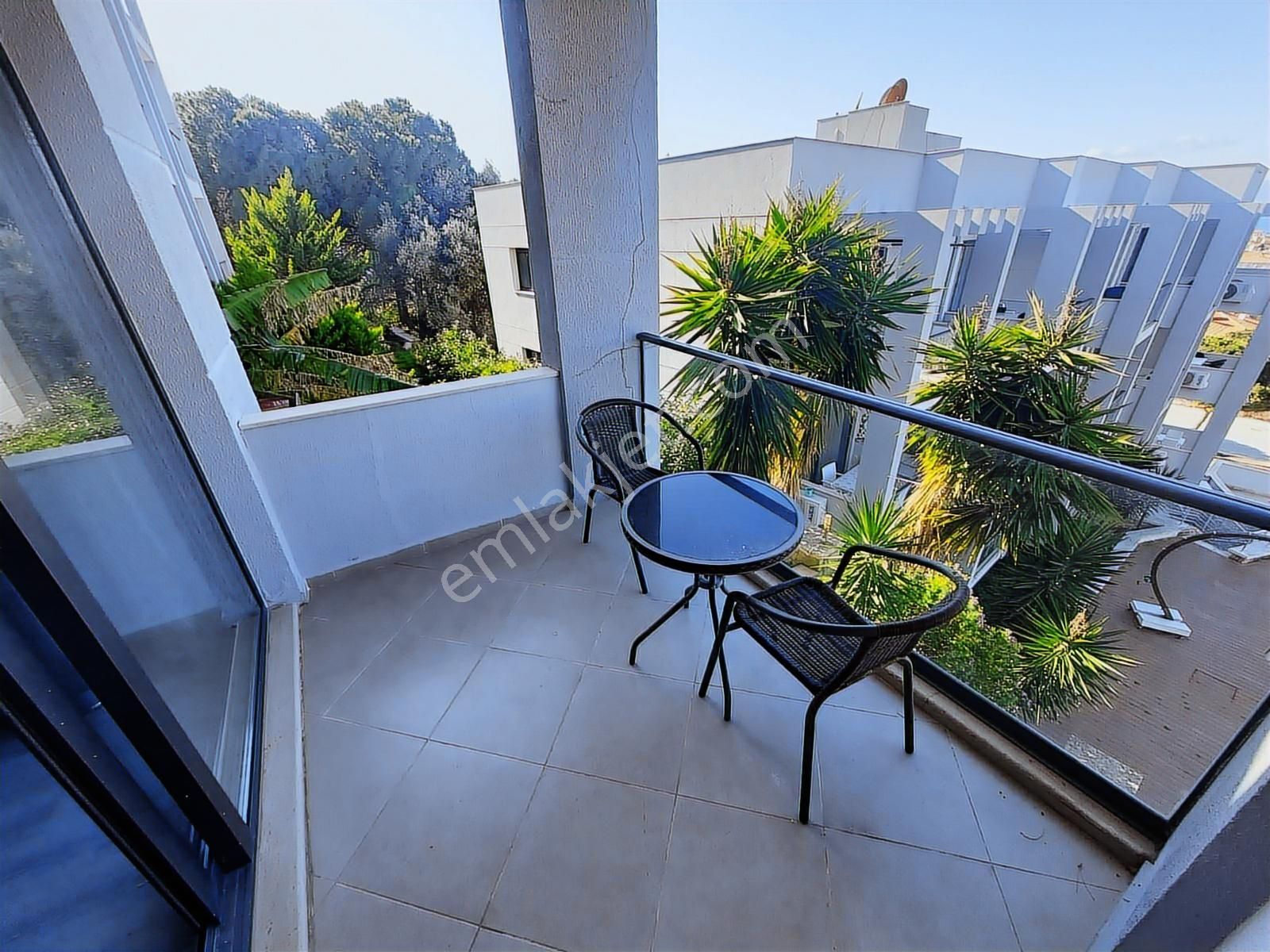 Çeşme Merkezde Site İçi Deniz Manzaralı Satılık 1+1 Daire - Görsel 12