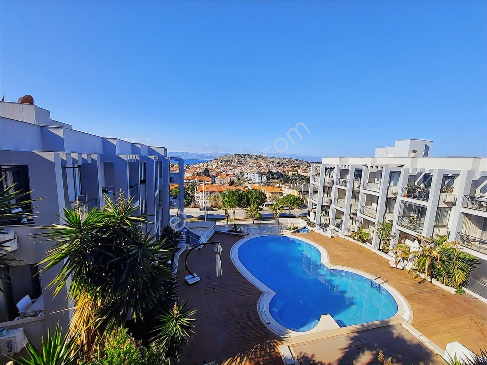 Çeşme Merkezde Site İçi Deniz Manzaralı Satılık 1+1 Daire - Görsel 7