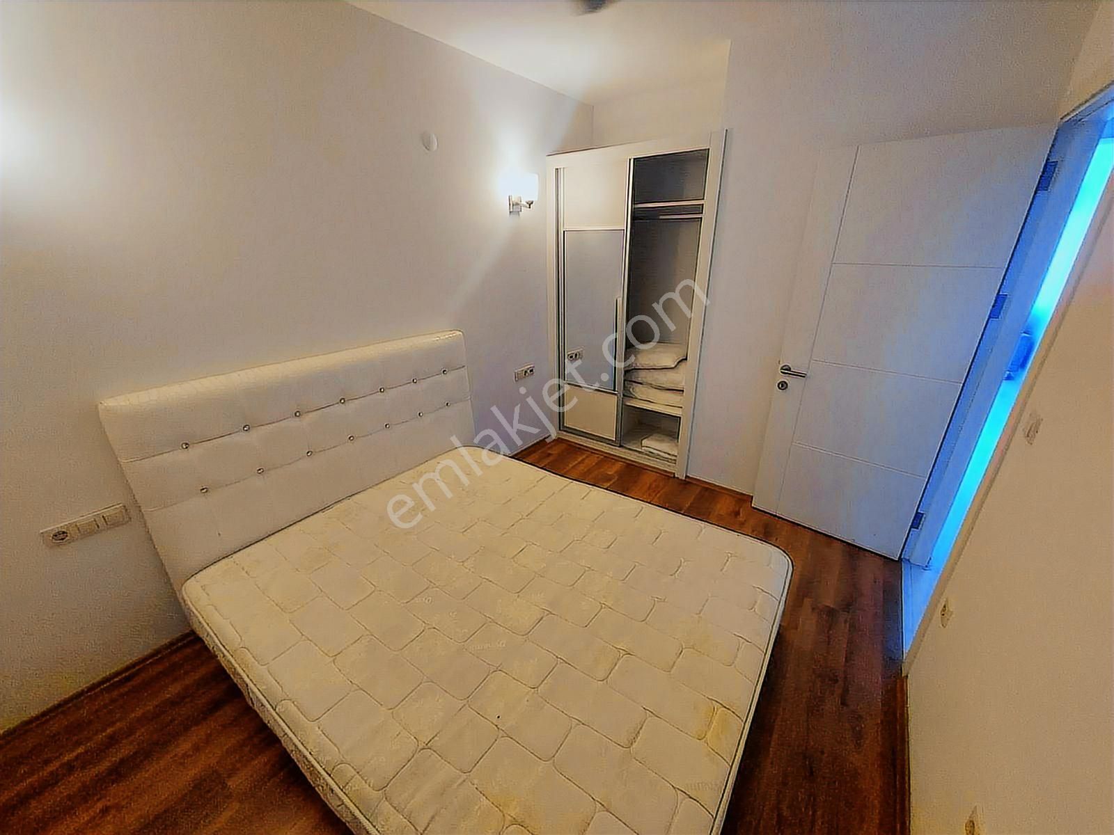 Çeşme Merkezde Site İçi Deniz Manzaralı Satılık 1+1 Daire - Görsel 10