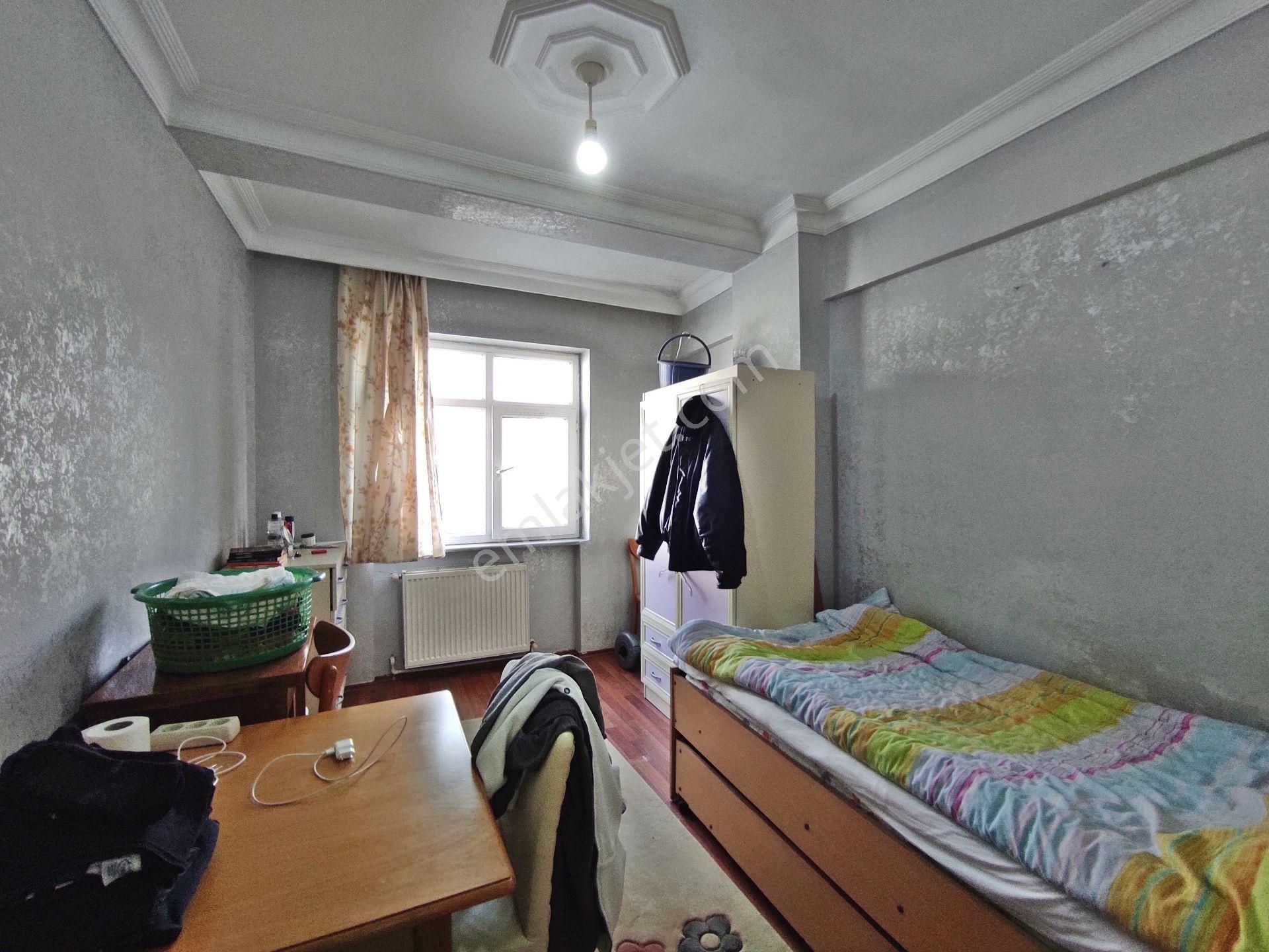 Bahçelievler Cumhuriyet Mah 85,m2-2+1-4,kat Daire - Görsel 22