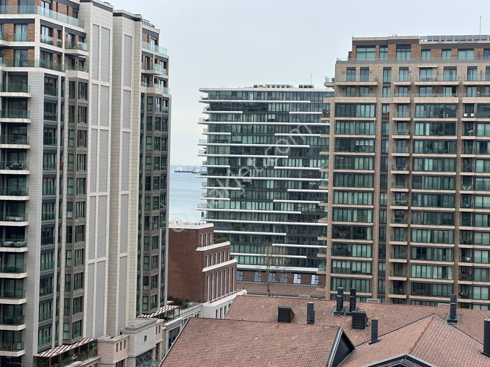 Çiğdem Emlak'tan Büyükyalıda Ayrı Mutfak Balkonlu 2+1 Satılık - Görsel 16