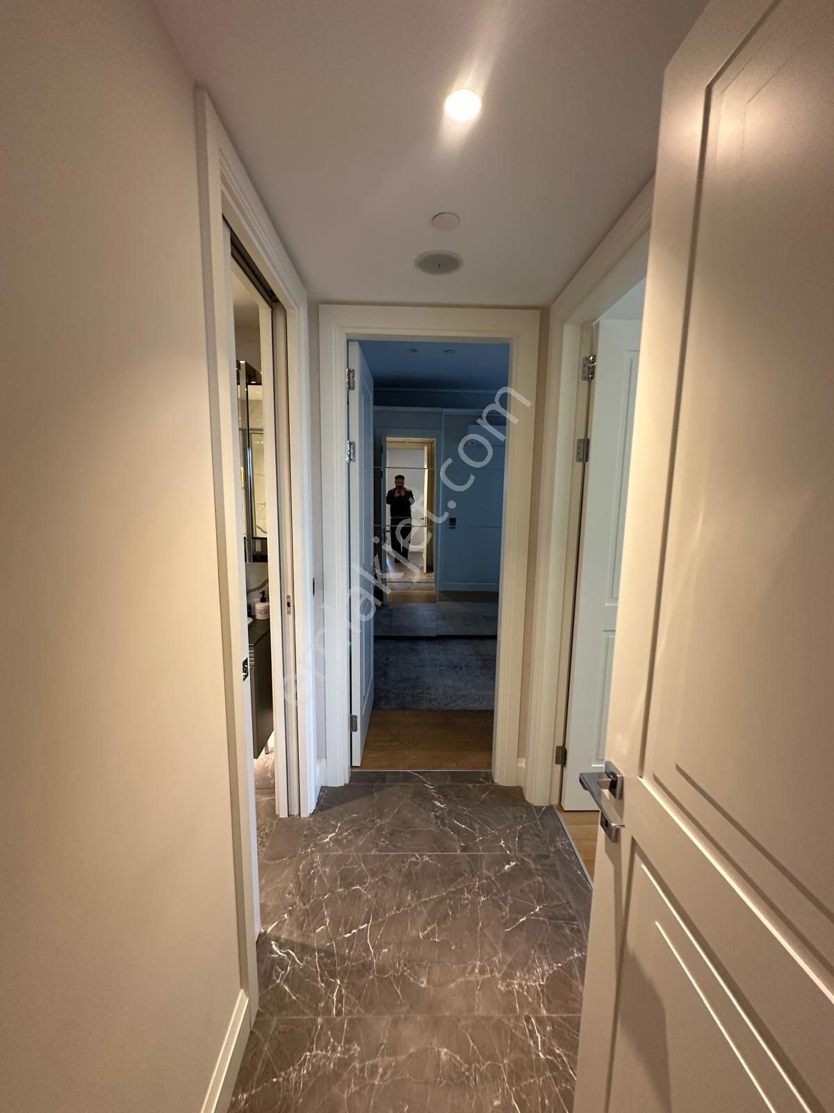 Çiğdem Emlak'tan Büyükyalıda Ayrı Mutfak Balkonlu 2+1 Satılık - Görsel 22