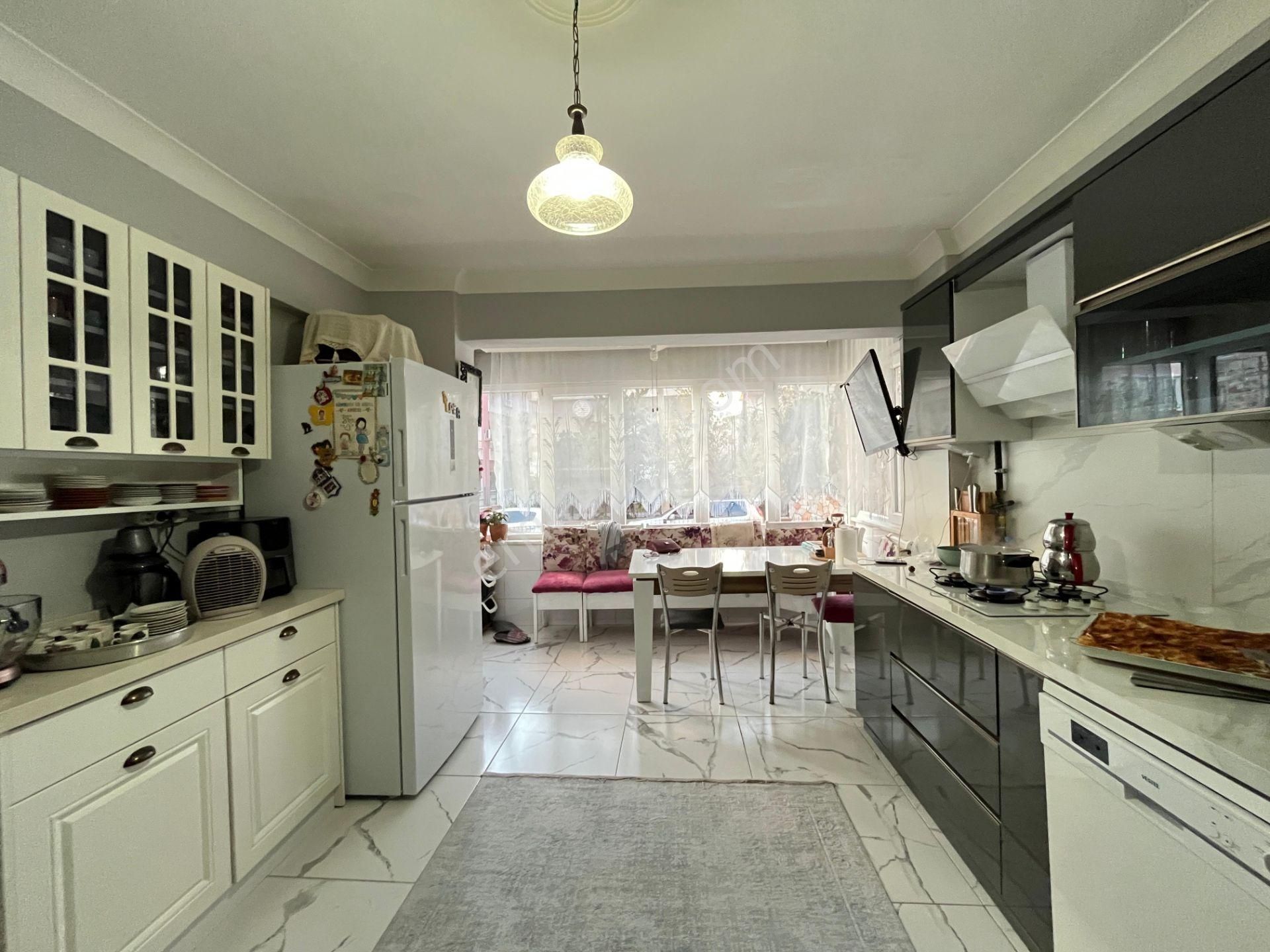 ▶ ▶ Akçay Körfez'den Bahçeli Geniş Kullanımlı Ön Cephe 3+1 Satılık Daire - Görsel 2