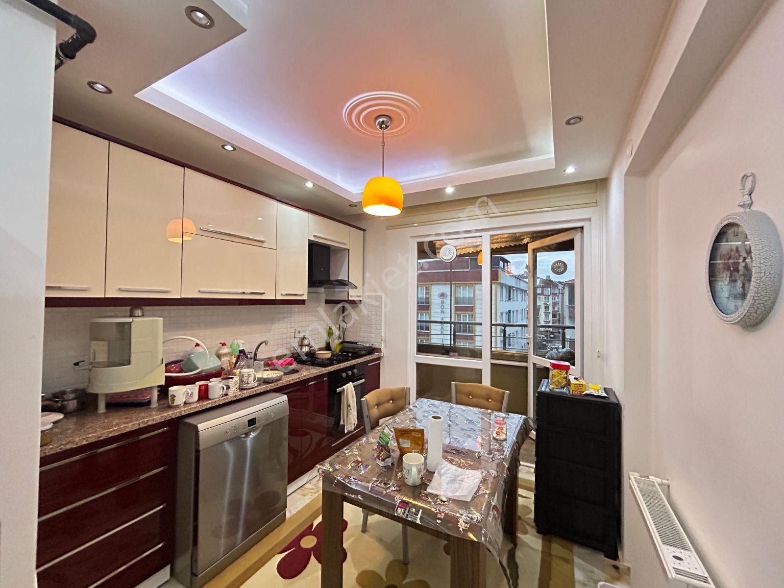 Namık Kemal Bulvarında 3+2 190 M² Dubleks Fırsat Daire - Görsel 18