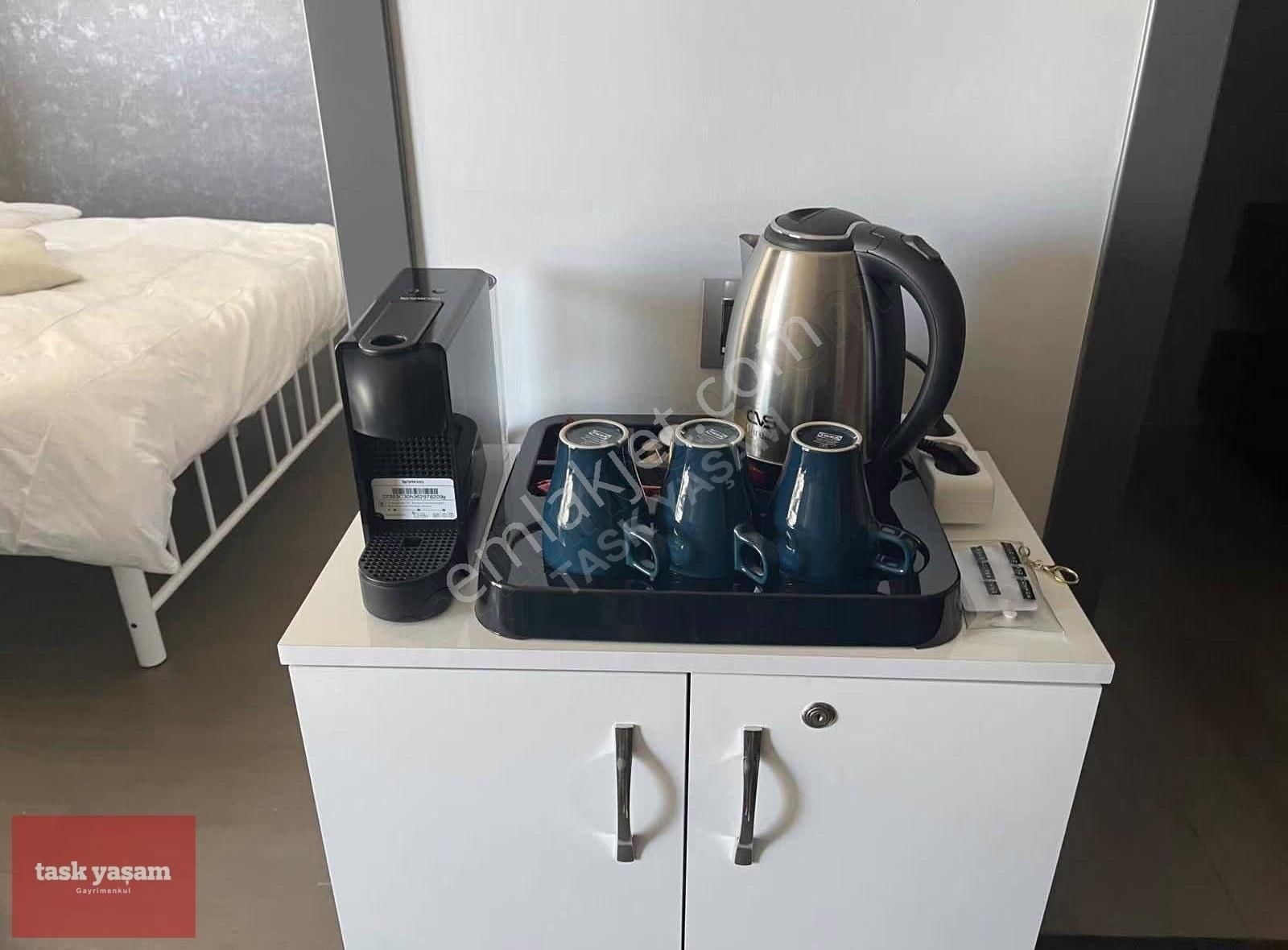 Selenıum Retroda Kiralık Eşyalı 1+1 Ofis Katı - Görsel 4