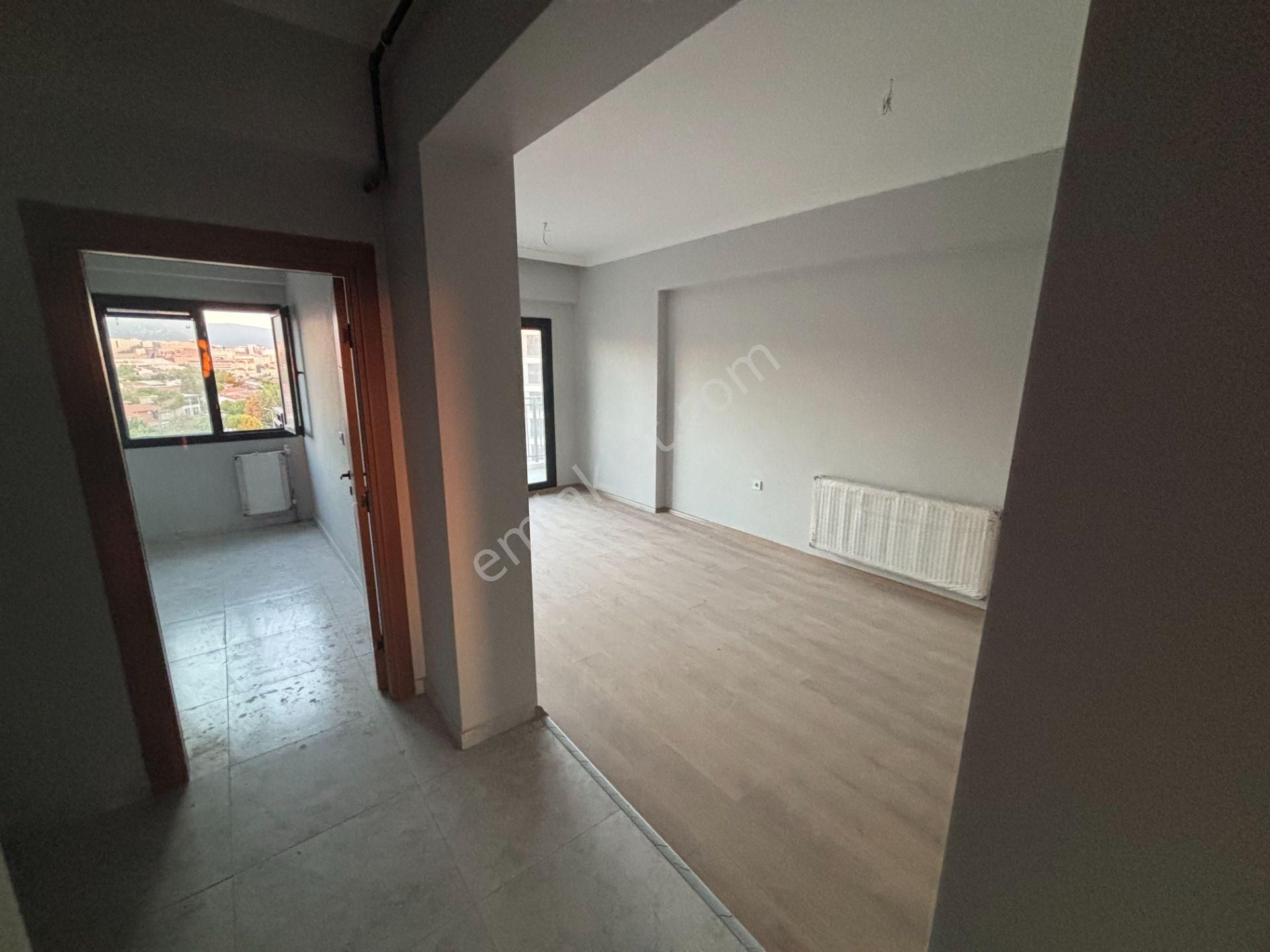 Deniz, Havuz, İzmir Manzaralı Site İçi Arakat, D.gazlı, Klimalı, K.mutfak 2+1 Daire - Görsel 33