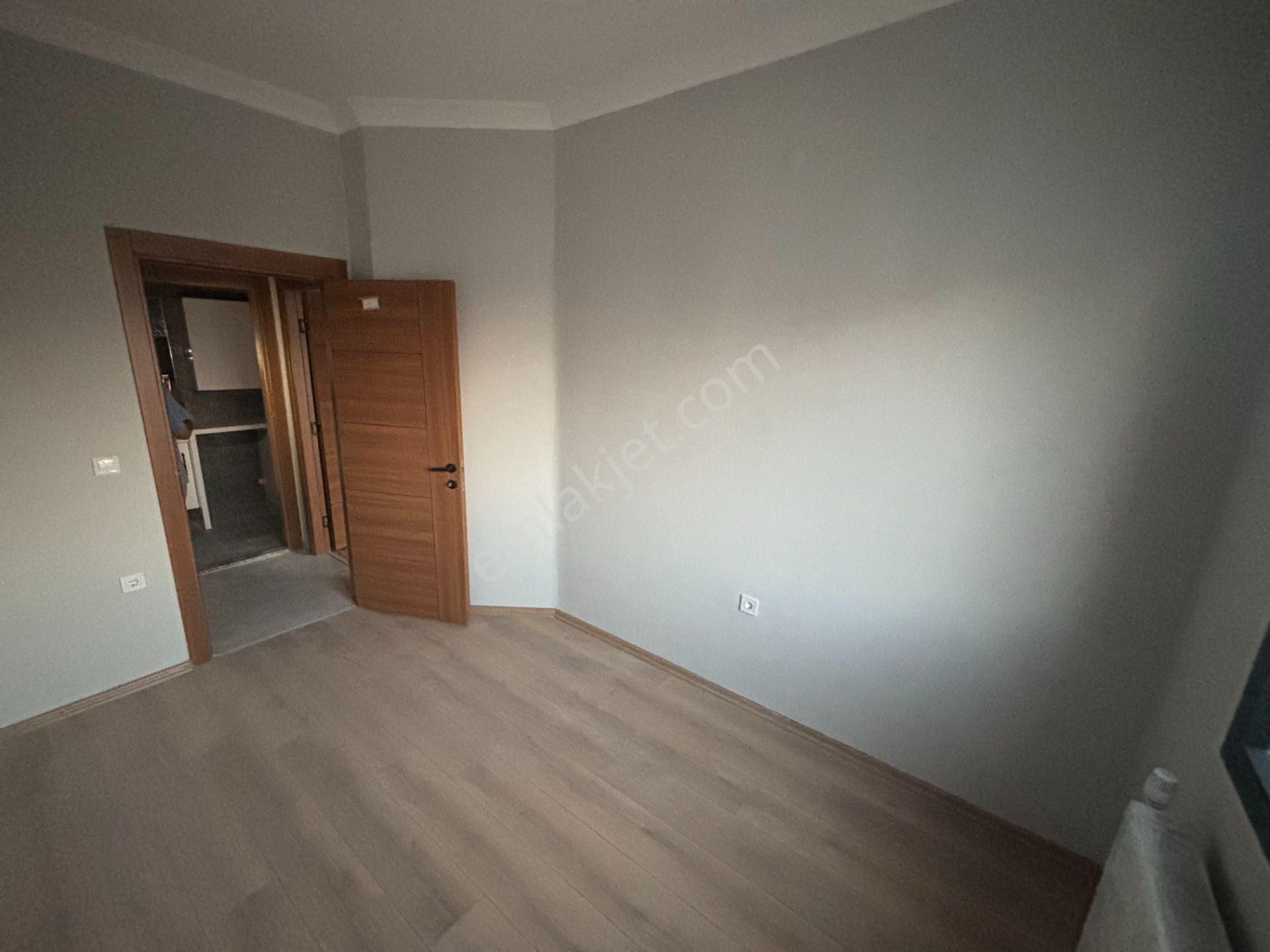 Deniz, Havuz, İzmir Manzaralı Site İçi Arakat, D.gazlı, Klimalı, K.mutfak 2+1 Daire - Görsel 23