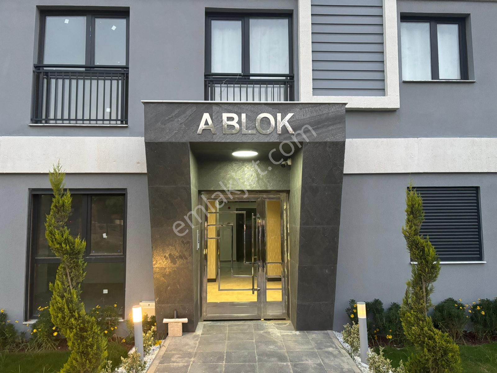 Deniz, Havuz, İzmir Manzaralı Site İçi Arakat, D.gazlı, Klimalı, K.mutfak 2+1 Daire - Görsel 6