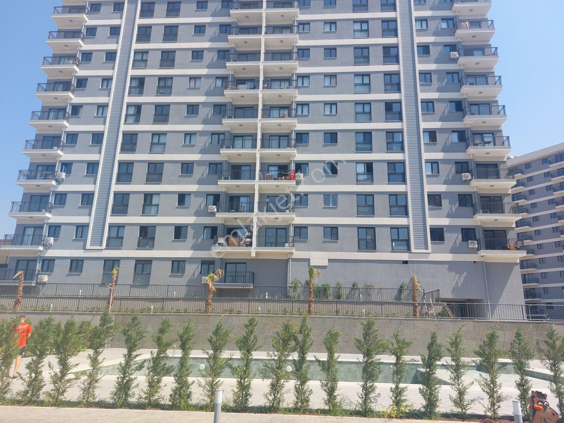 Deniz, Havuz, İzmir Manzaralı Site İçi Arakat, D.gazlı, Klimalı, K.mutfak 2+1 Daire - Görsel 7