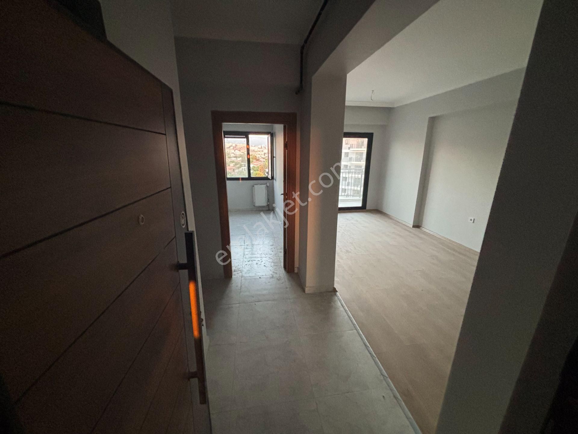 Deniz, Havuz, İzmir Manzaralı Site İçi Arakat, D.gazlı, Klimalı, K.mutfak 2+1 Daire - Görsel 32