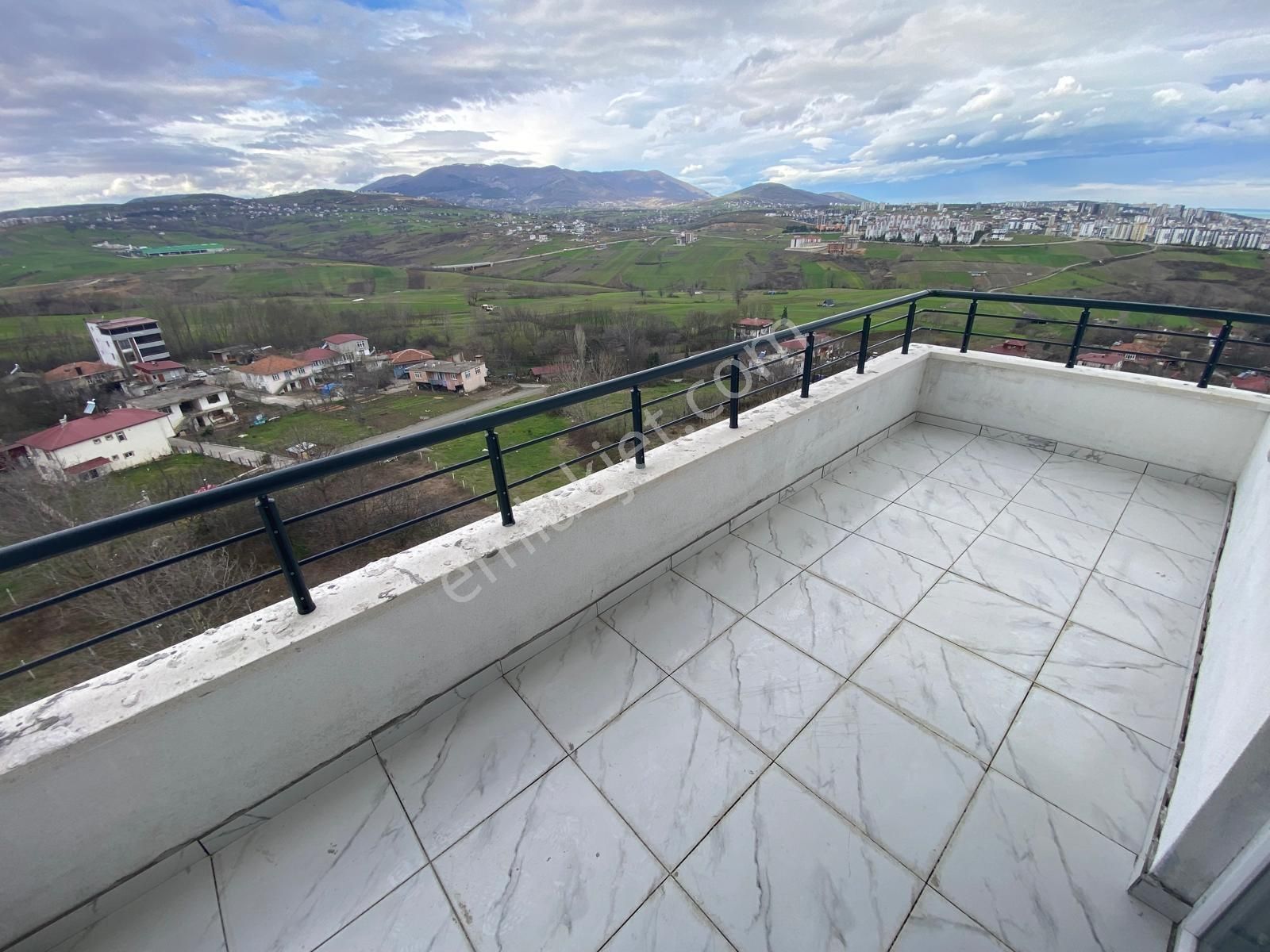 Emre Köse'den Atakum'da Satılık Full Deniz Manzaralı 2+1 Daire - Görsel 13