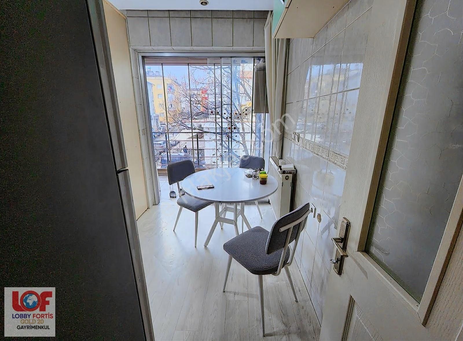 Lobby Fortisten Karamanda Satılık Arakat 3+1 Daire - Görsel 15